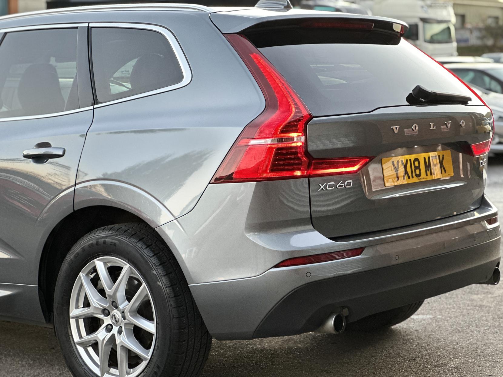 Volvo XC60 2.0 D4 Momentum SUV 5dr Diesel Auto AWD Euro 6 (s/s) (190 ps)