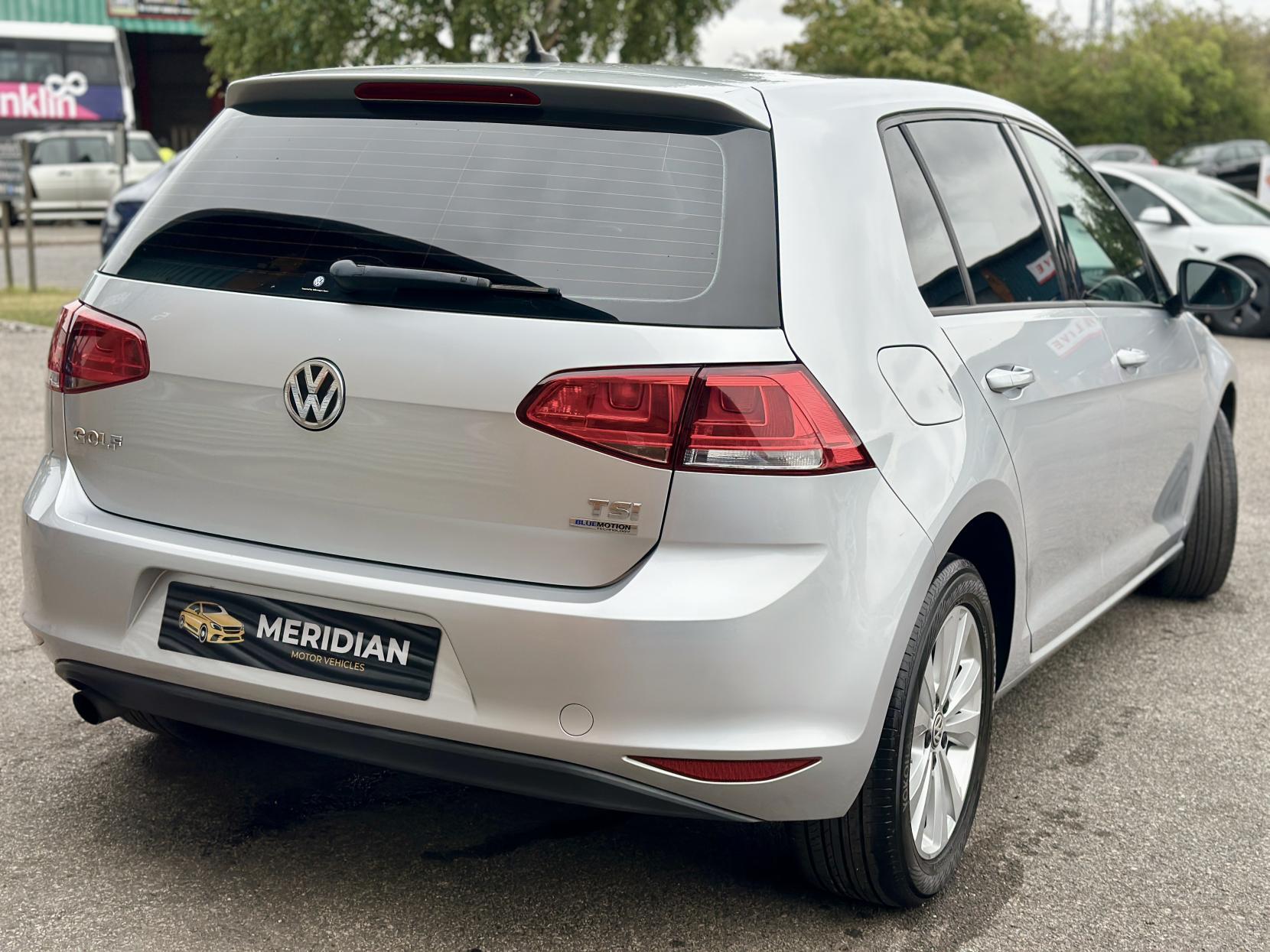 Volkswagen Golf 1.2 TSI BlueMotion Tech S Hatchback 5dr Petrol DSG Euro 5 (s/s) (105 ps)