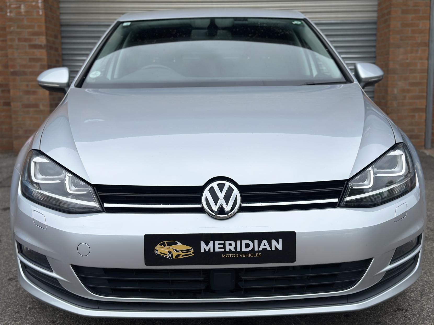 Volkswagen Golf 1.2 TSI BlueMotion Tech S Hatchback 5dr Petrol DSG Euro 5 (s/s) (105 ps)