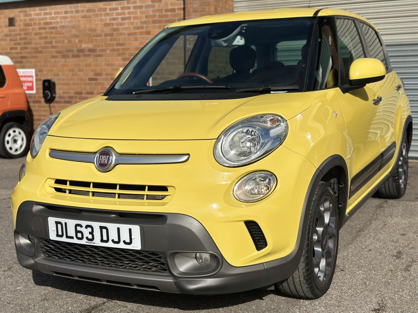 Fiat 500L 1.3 MultiJet Trekking MPV 5dr Diesel Dualogic Euro 5 (s/s) (85 bhp)