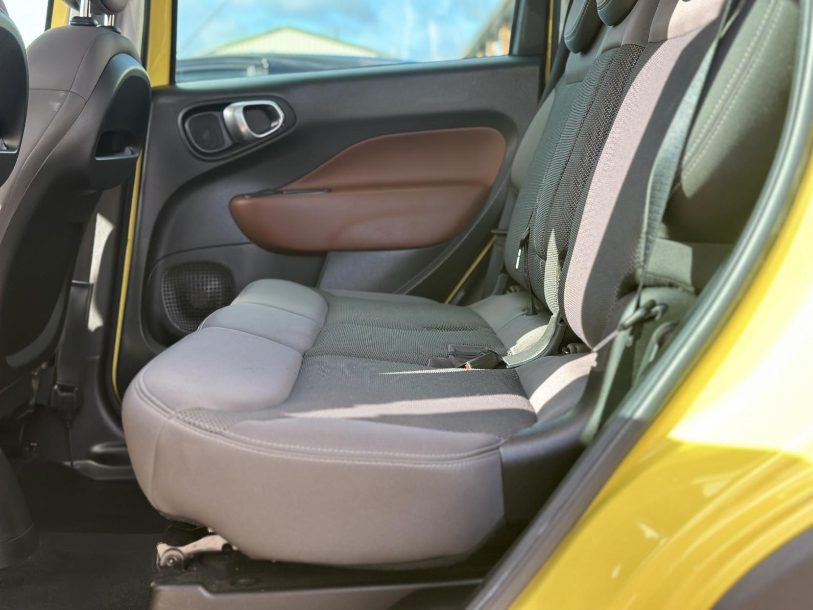 Fiat 500L 1.3 MultiJet Trekking MPV 5dr Diesel Dualogic Euro 5 (s/s) (85 bhp)