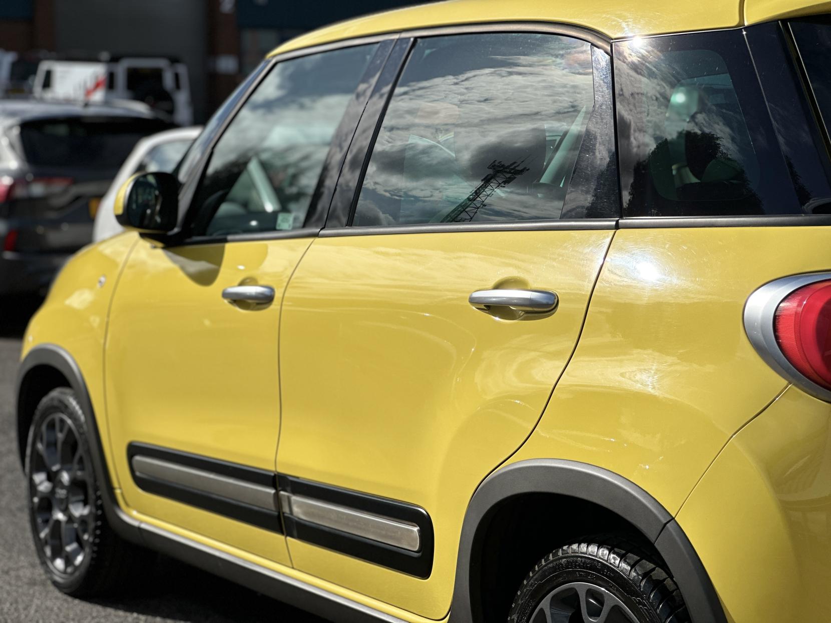 Fiat 500L 1.3 MultiJet Trekking MPV 5dr Diesel Dualogic Euro 5 (s/s) (85 bhp)