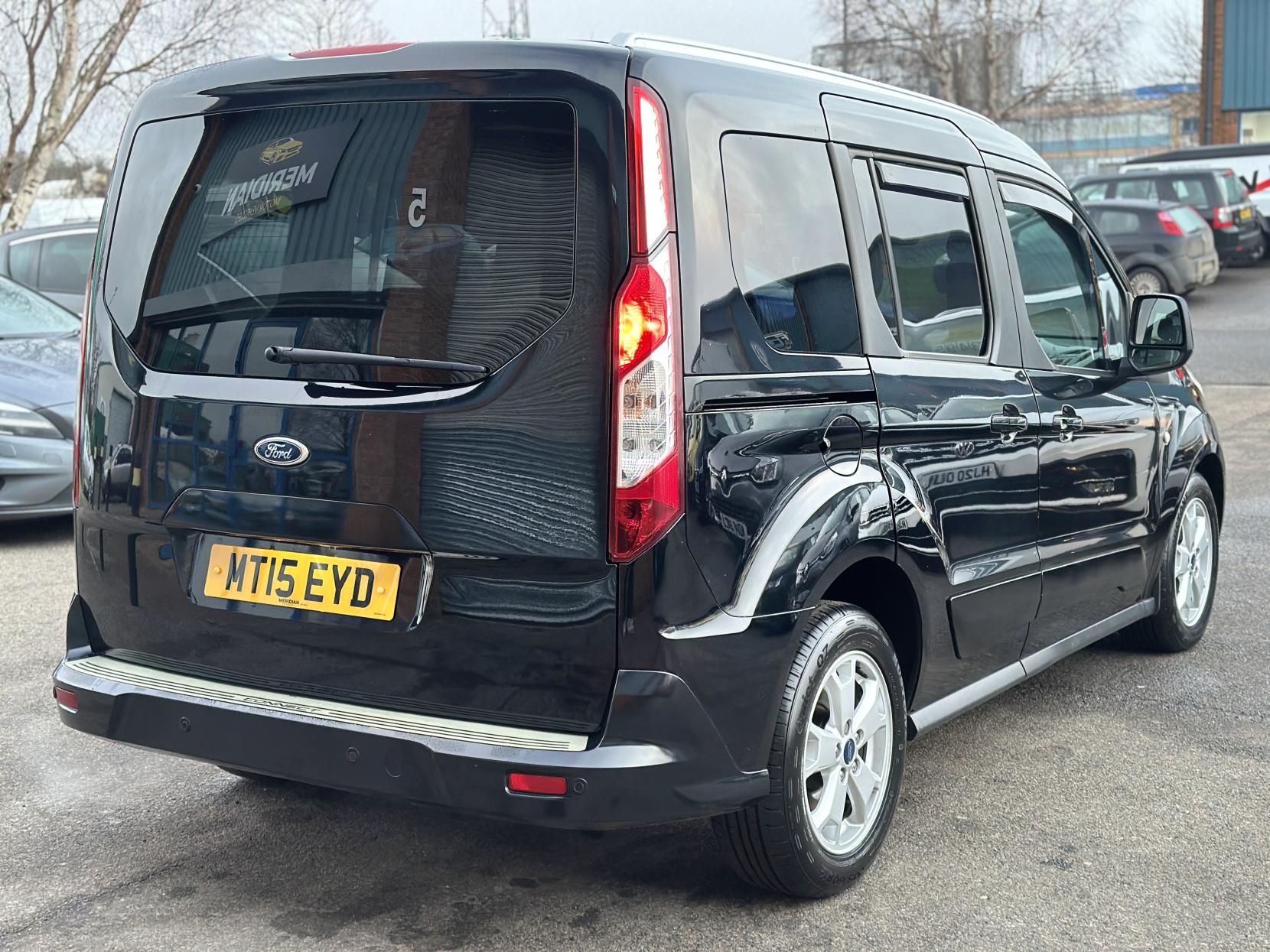 Ford Tourneo Connect 1.6 TDCi Titanium MPV 5dr Diesel Manual Euro 5 (115 ps)