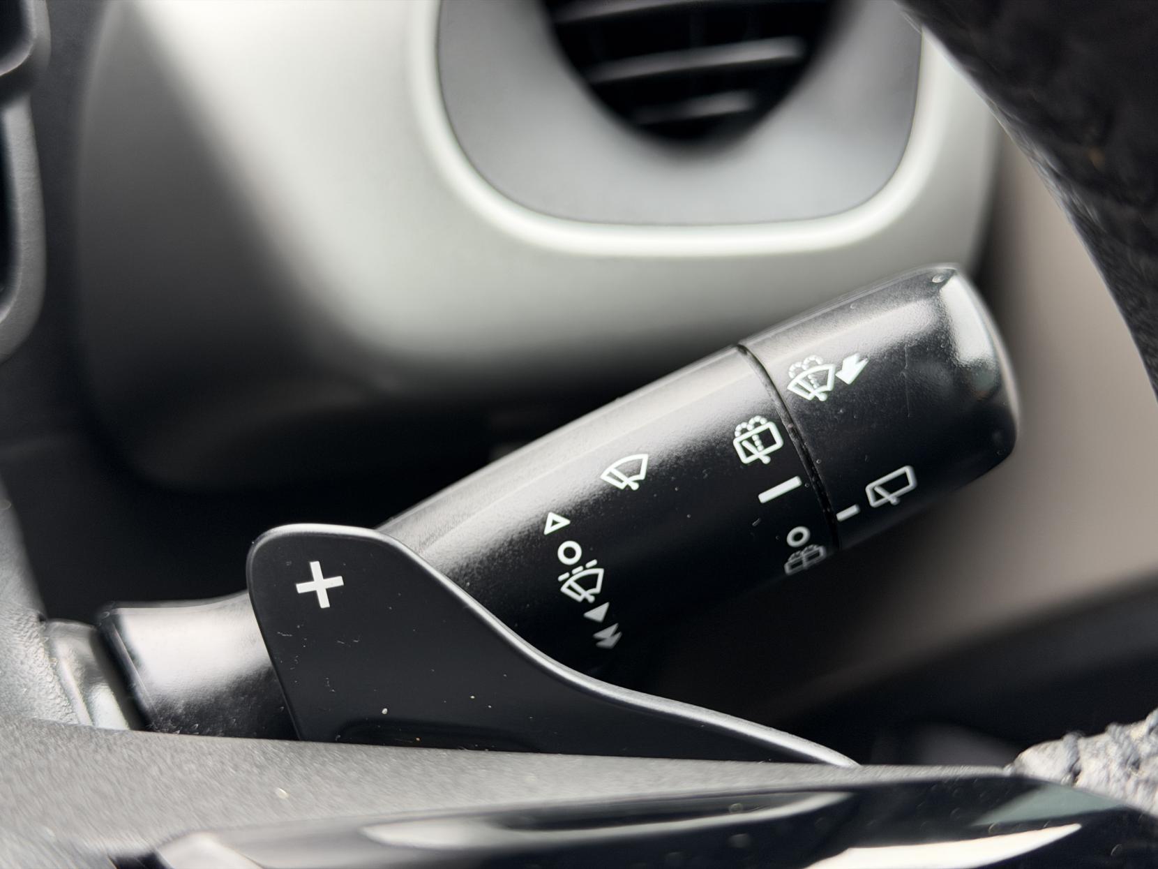 Citroen C1 1.0 VTi Flair Hatchback 5dr Petrol ETG5 Euro 5 (Euro 5) (68 ps)