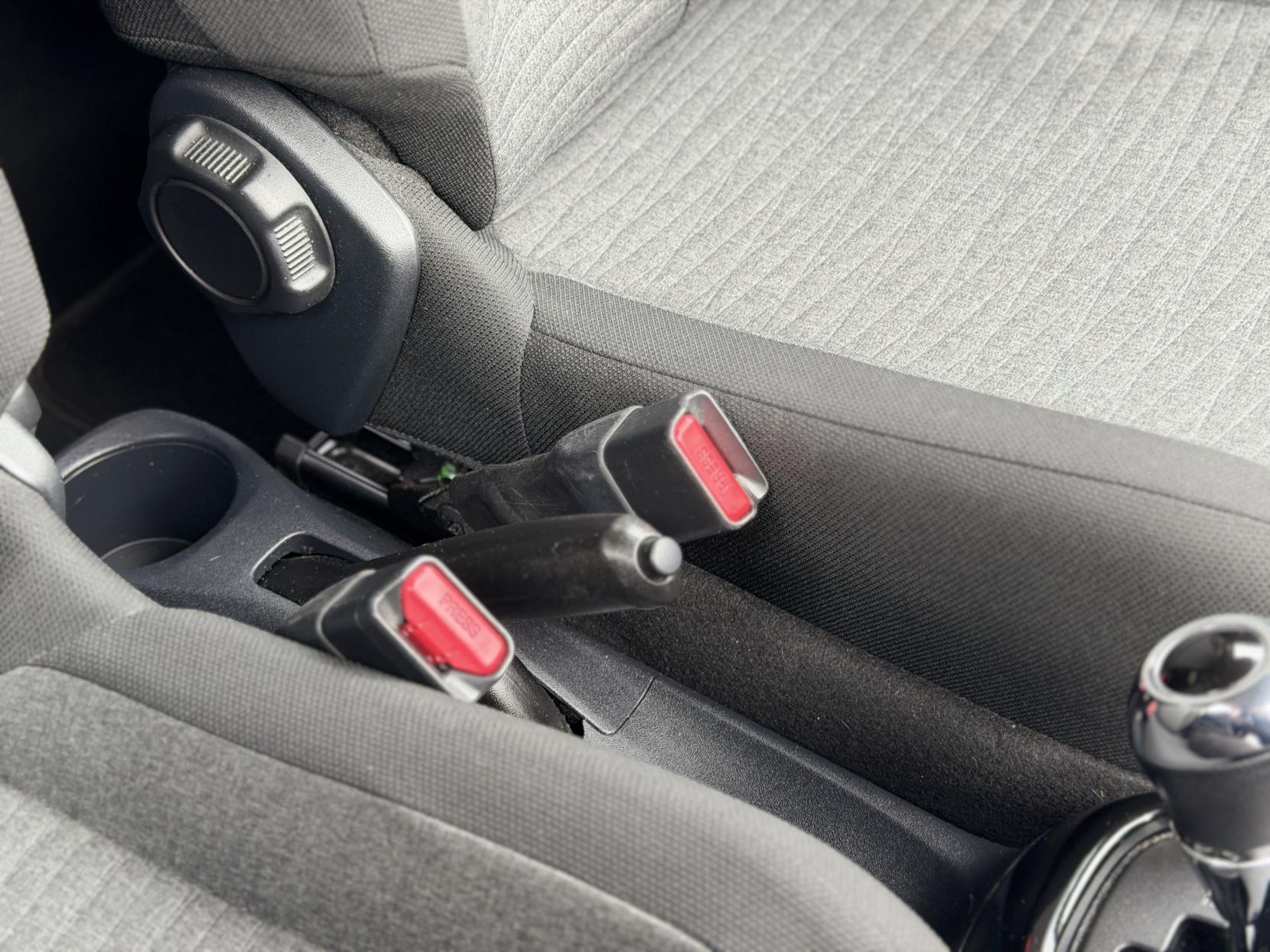 Citroen C1 1.0 VTi Flair Hatchback 5dr Petrol ETG5 Euro 5 (Euro 5) (68 ps)