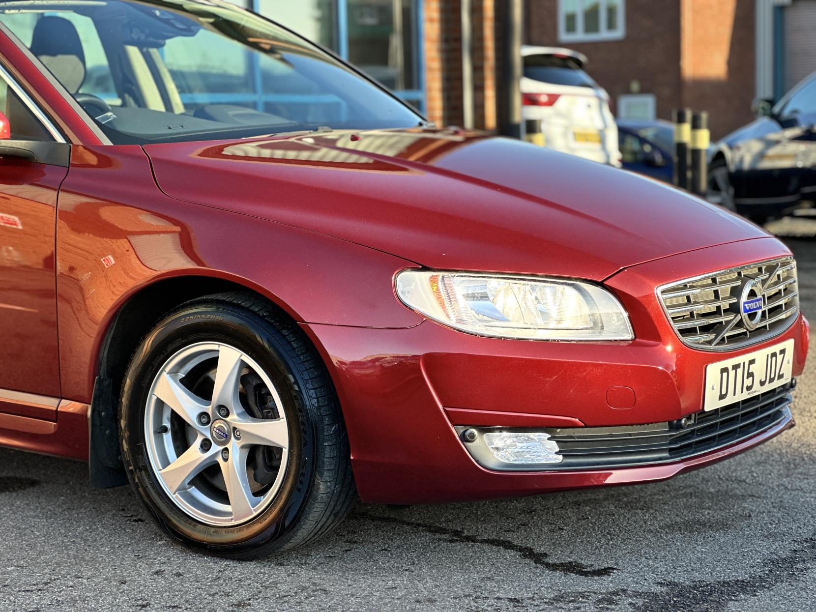 Volvo V70 2.0 D3 Business Edition Estate 5dr Diesel Geartronic Euro 5 (s/s) (136 ps)