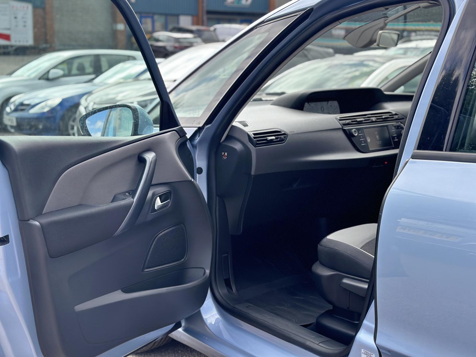 Citroen C4 Picasso 1.6 HDi VTR+ MPV 5dr Diesel Manual Euro 5 (90 ps)