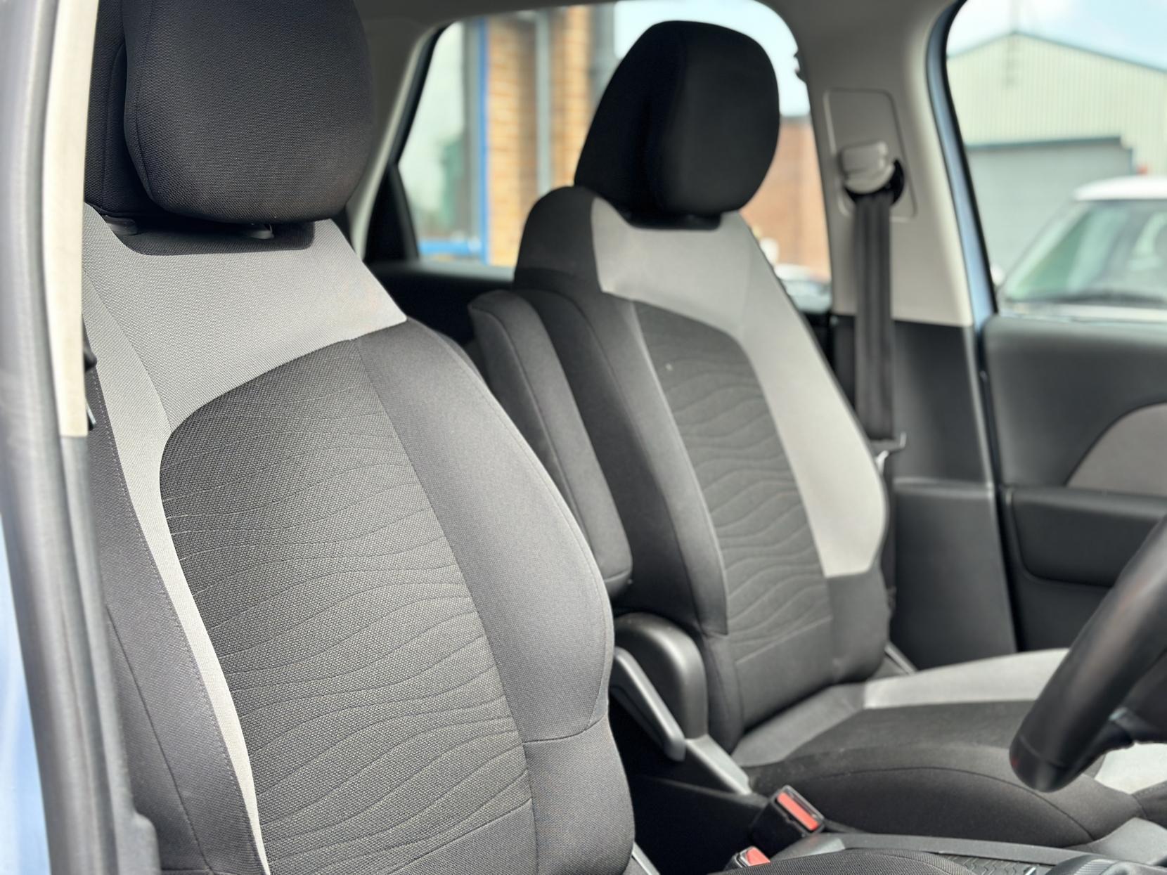 Citroen C4 Picasso 1.6 HDi VTR+ MPV 5dr Diesel Manual Euro 5 (90 ps)