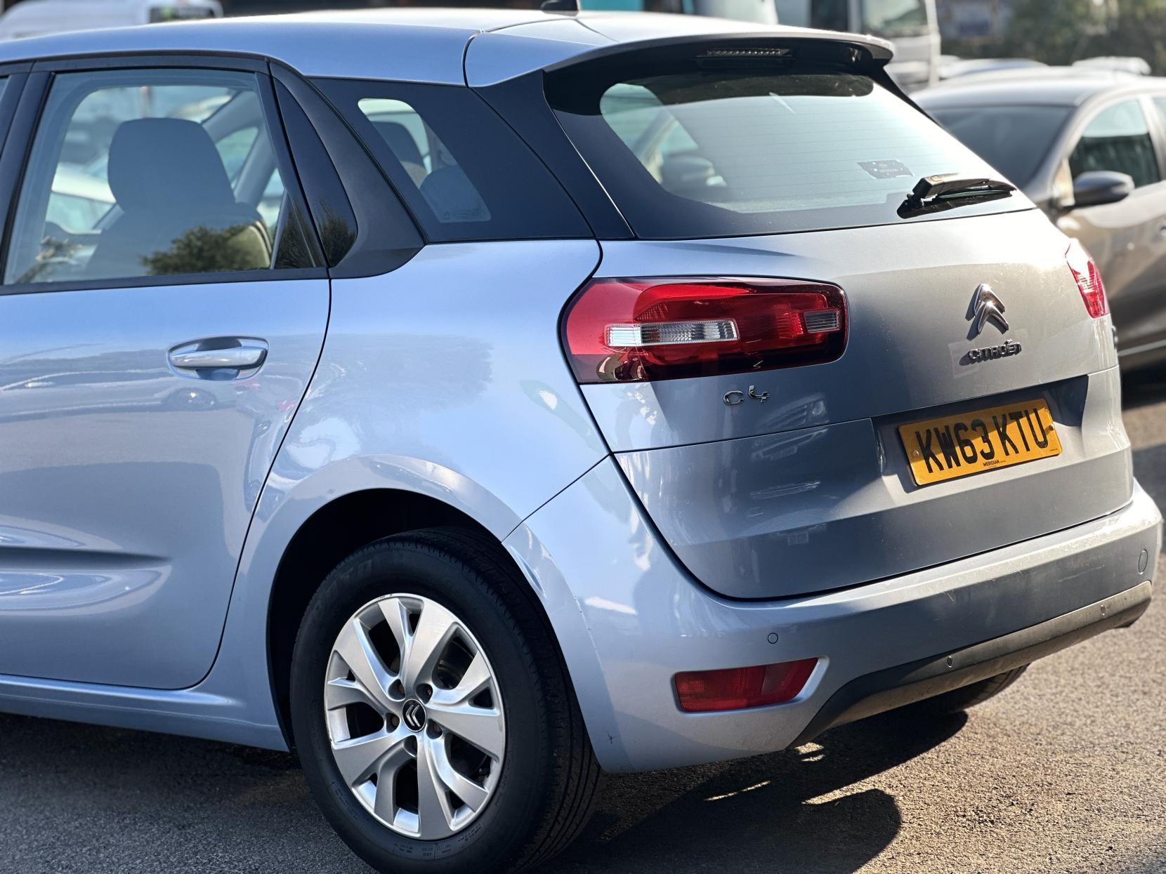 Citroen C4 Picasso 1.6 HDi VTR+ MPV 5dr Diesel Manual Euro 5 (90 ps)