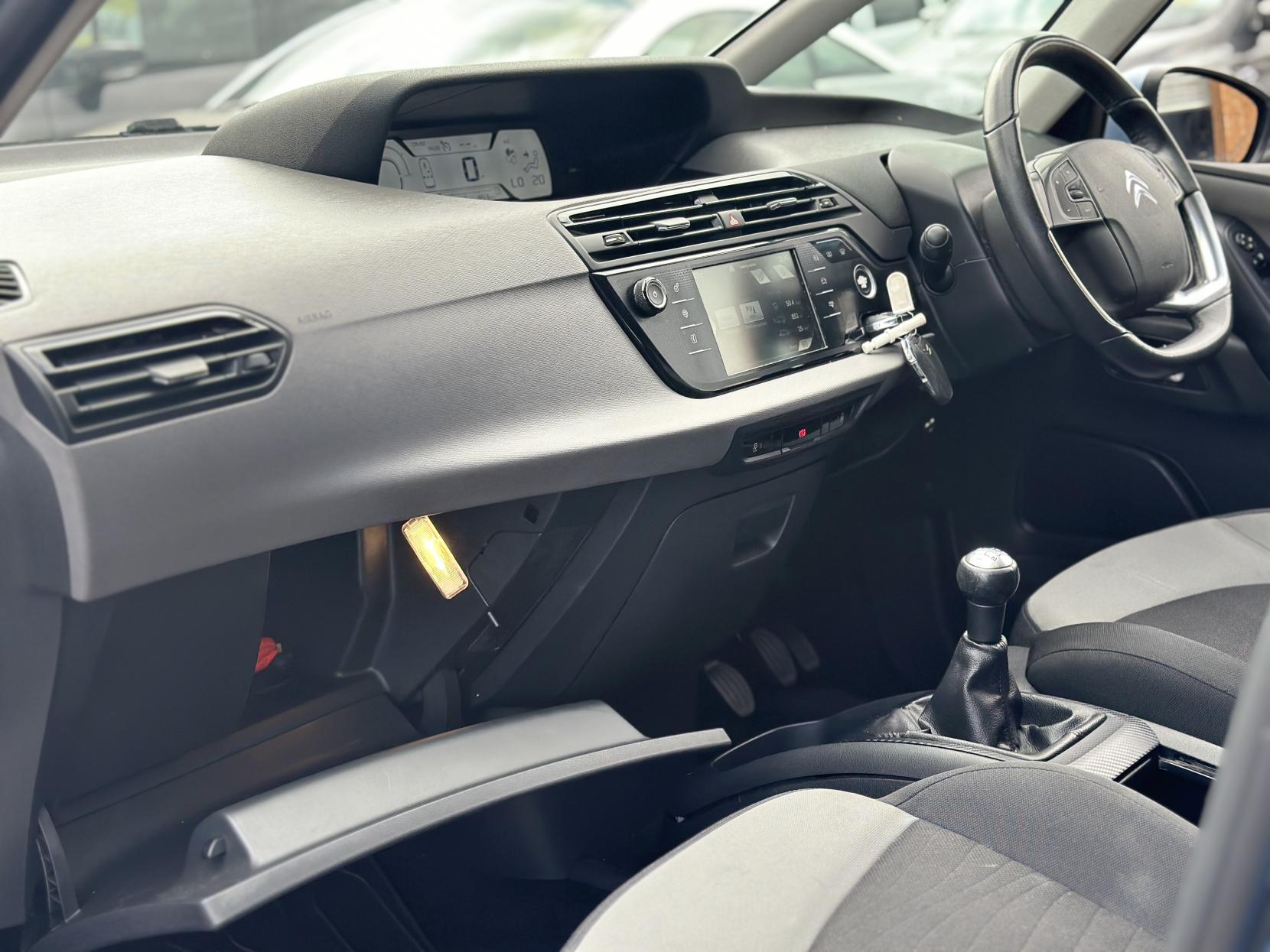 Citroen C4 Picasso 1.6 HDi VTR+ MPV 5dr Diesel Manual Euro 5 (90 ps)