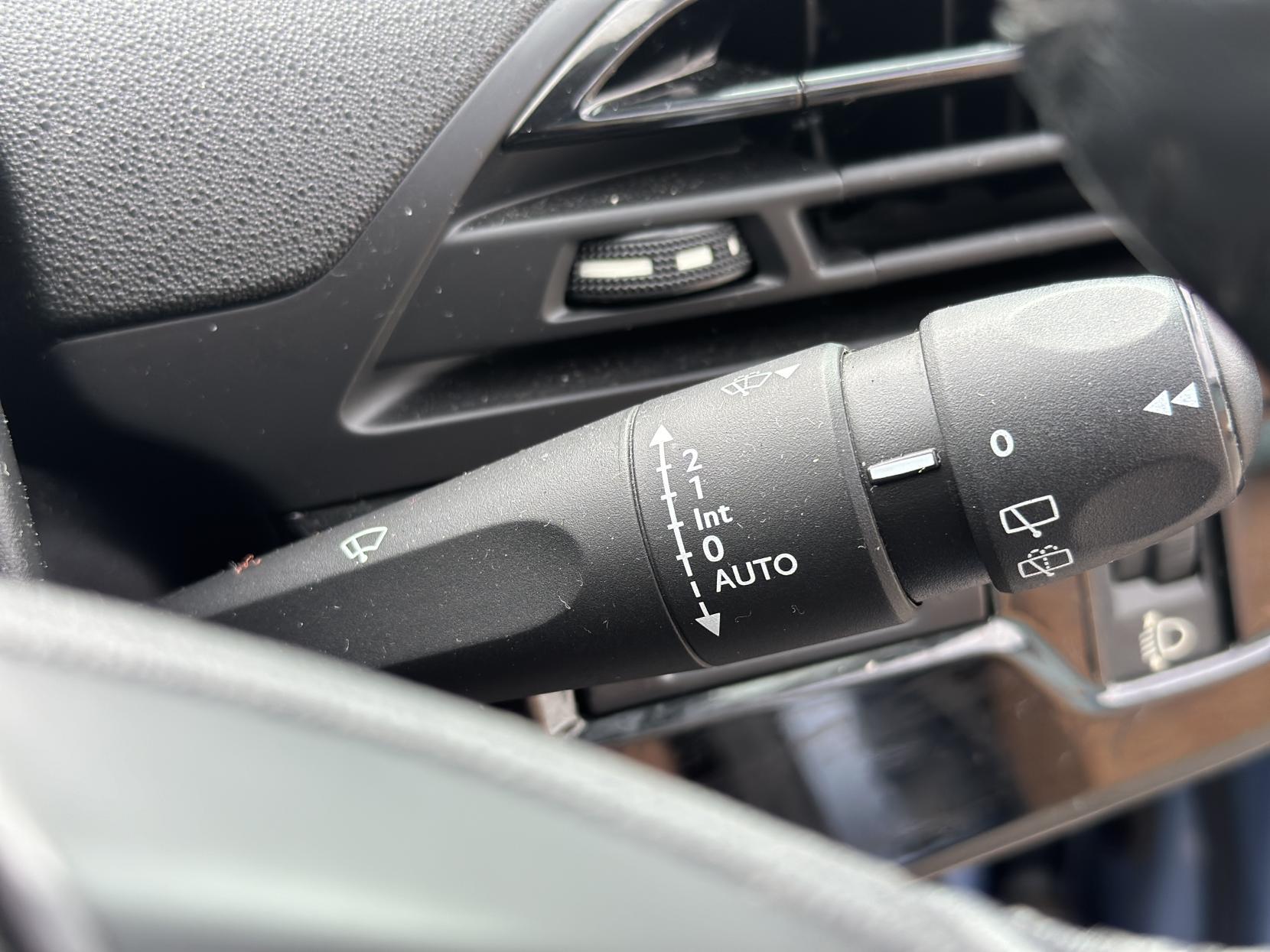 Citroen C4 Picasso 1.6 HDi VTR+ MPV 5dr Diesel Manual Euro 5 (90 ps)