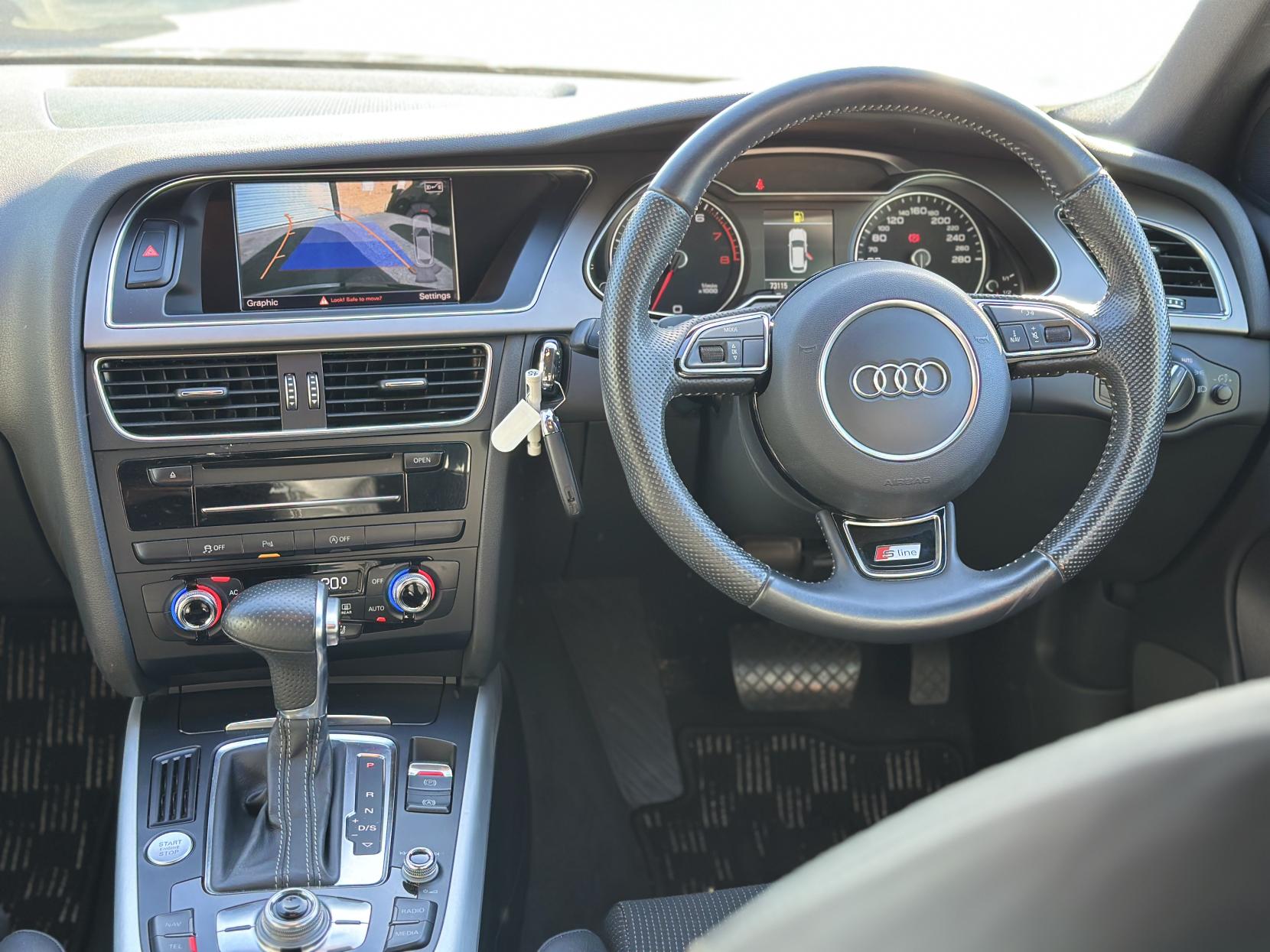Audi A4 Avant 2.0 TFSI S line Estate 5dr Petrol S Tronic quattro Euro 5 (s/s) (211 ps)