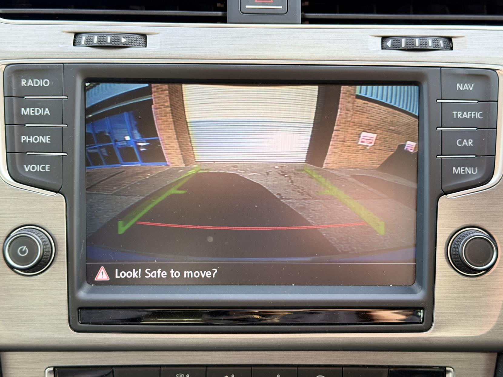 Volkswagen Golf 1.2 TSI BlueMotion Tech S Hatchback 5dr Petrol DSG Euro 5 (s/s) (105 ps)