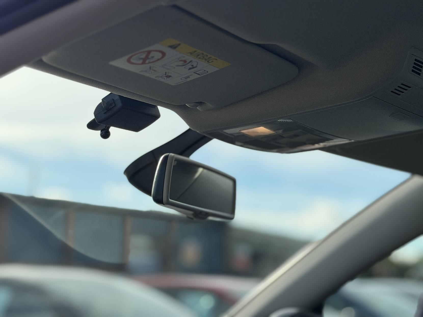 Volkswagen Golf 1.2 TSI BlueMotion Tech S Hatchback 5dr Petrol DSG Euro 5 (s/s) (105 ps)