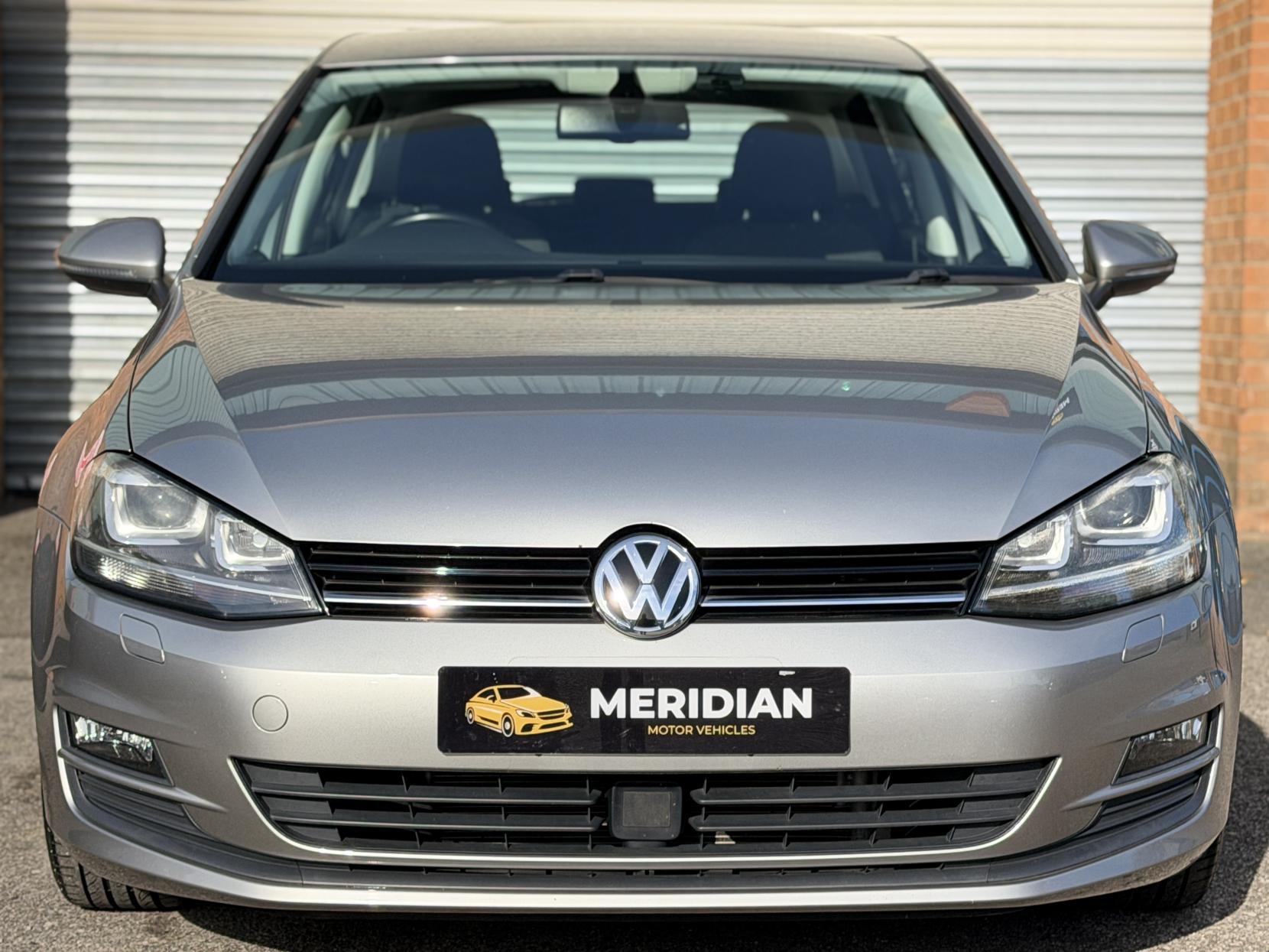 Volkswagen Golf 1.2 TSI BlueMotion Tech S Hatchback 5dr Petrol DSG Euro 5 (s/s) (105 ps)