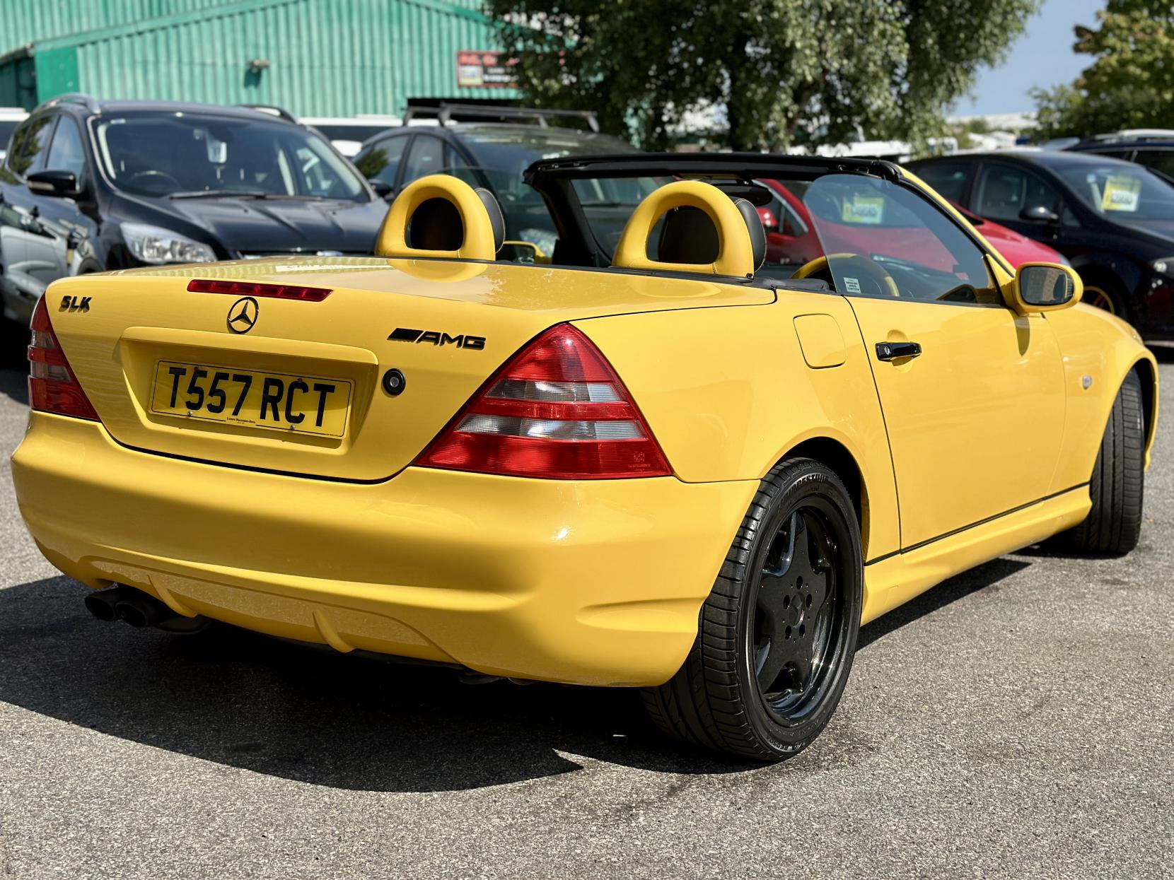 Mercedes-Benz SLK 2.3 SLK230 Kompressor Kompressor Convertible 2dr Petrol Automatic (225 g/km, 193 bhp)