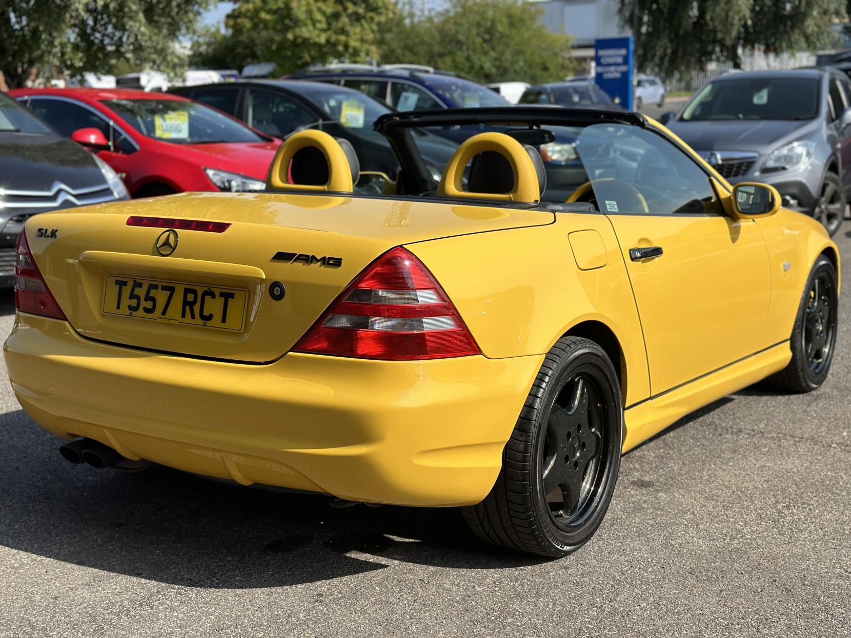 Mercedes-Benz SLK 2.3 SLK230 Kompressor Kompressor Convertible 2dr Petrol Automatic (225 g/km, 193 bhp)