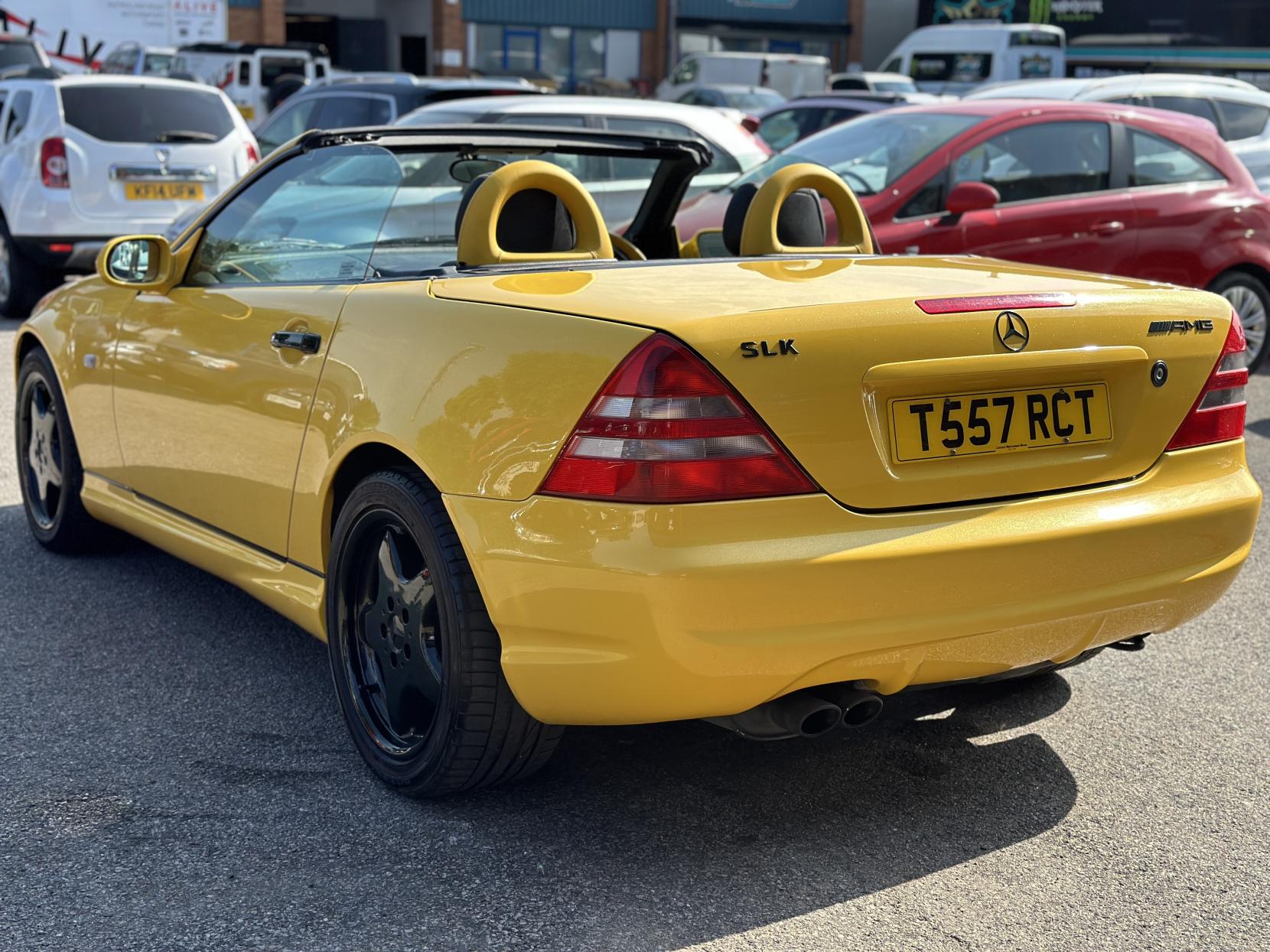 Mercedes-Benz SLK 2.3 SLK230 Kompressor Kompressor Convertible 2dr Petrol Automatic (225 g/km, 193 bhp)