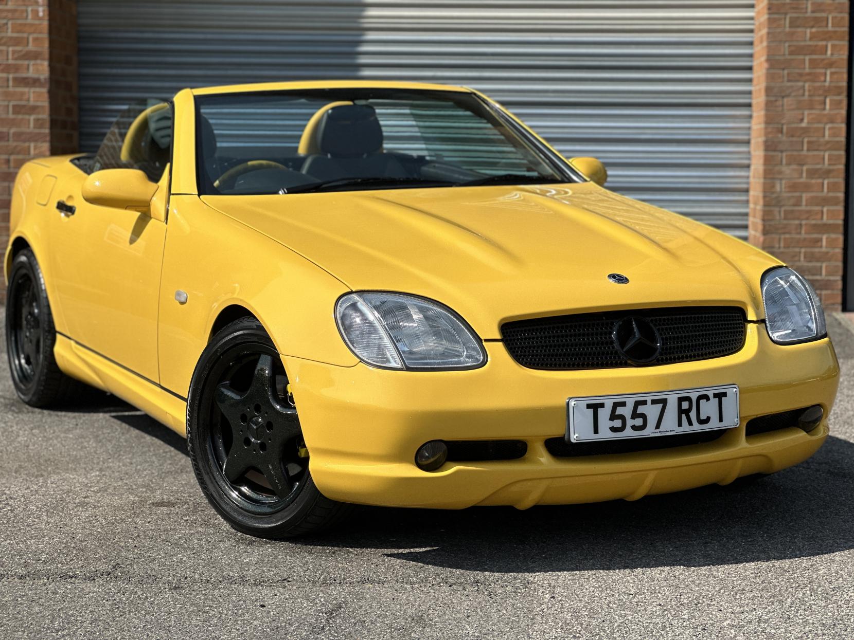 Mercedes-Benz SLK 2.3 SLK230 Kompressor Kompressor Convertible 2dr Petrol Automatic (225 g/km, 193 bhp)