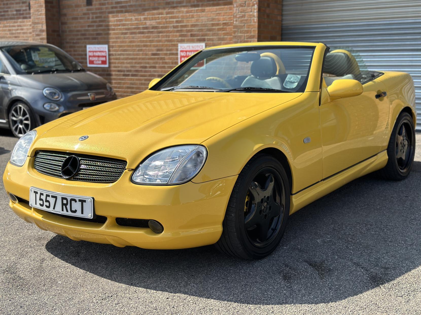 Mercedes-Benz SLK 2.3 SLK230 Kompressor Kompressor Convertible 2dr Petrol Automatic (225 g/km, 193 bhp)