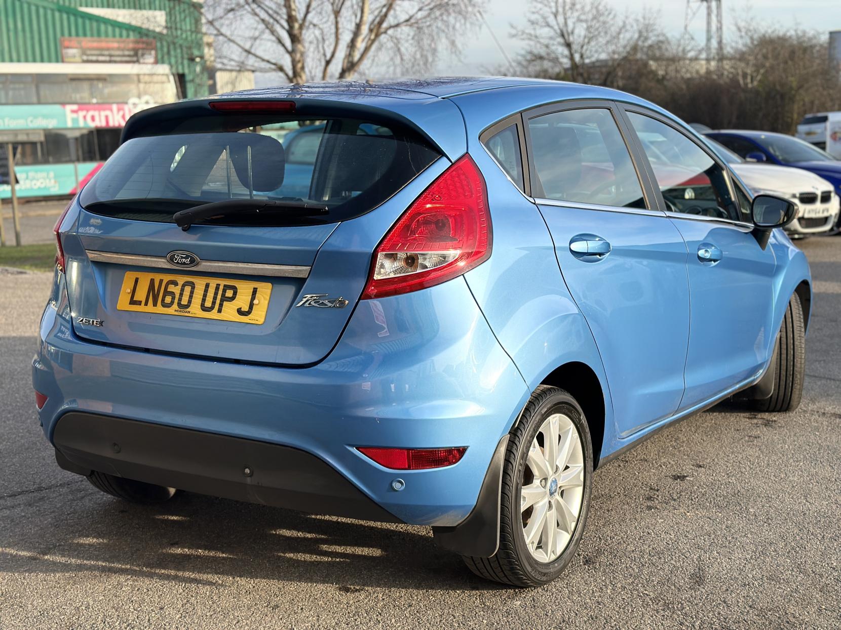 Ford Fiesta 1.4 Zetec Hatchback 5dr Petrol Manual (133 g/km, 94 bhp)