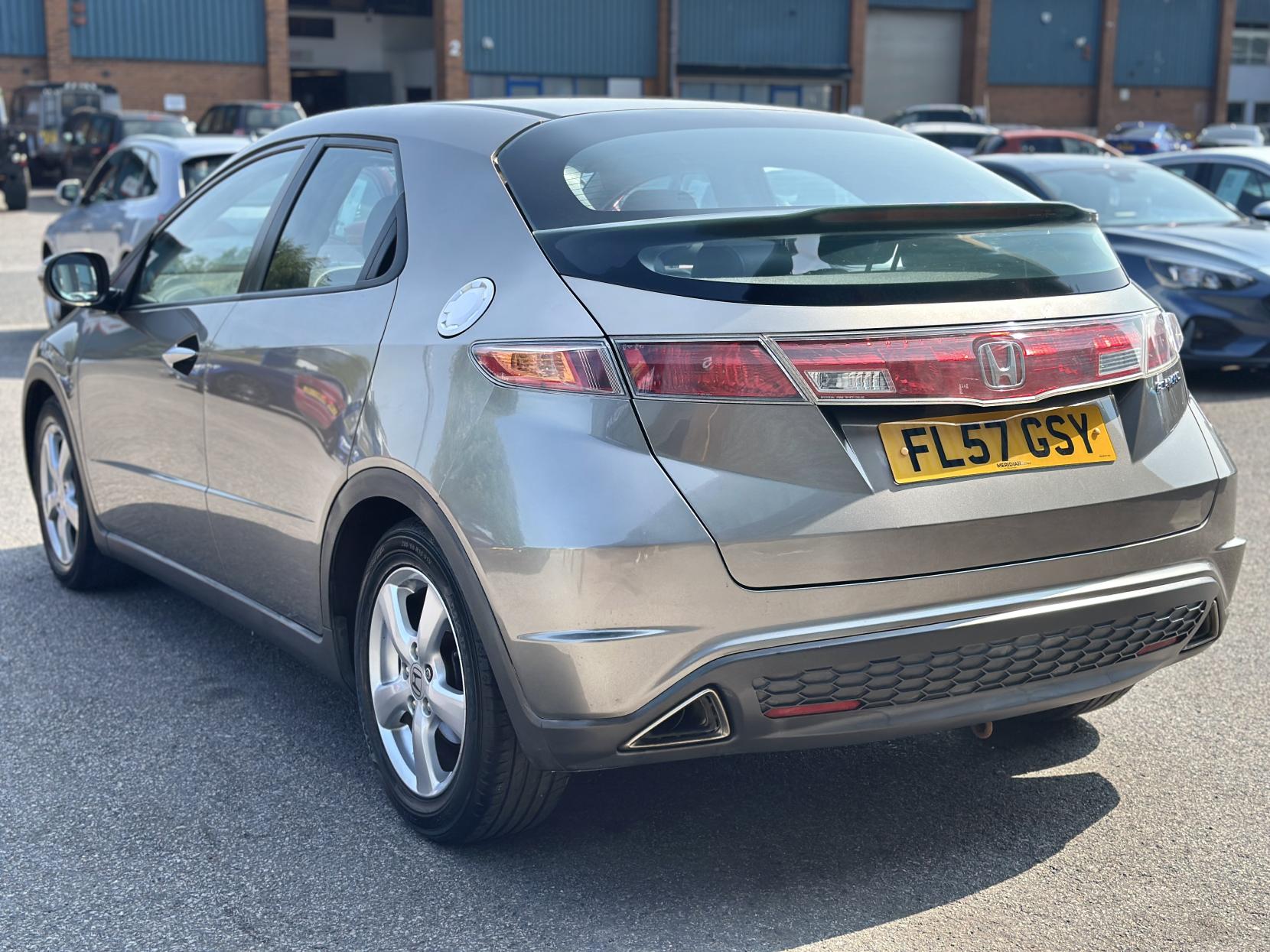 Honda Civic 1.8 i-VTEC SE Hatchback 5dr Petrol i-Shift (158 g/km, 138 bhp)
