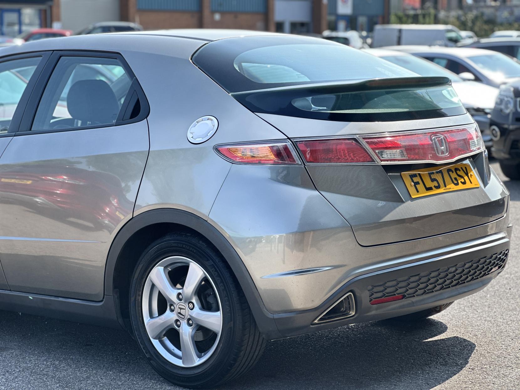 Honda Civic 1.8 i-VTEC SE Hatchback 5dr Petrol i-Shift (158 g/km, 138 bhp)