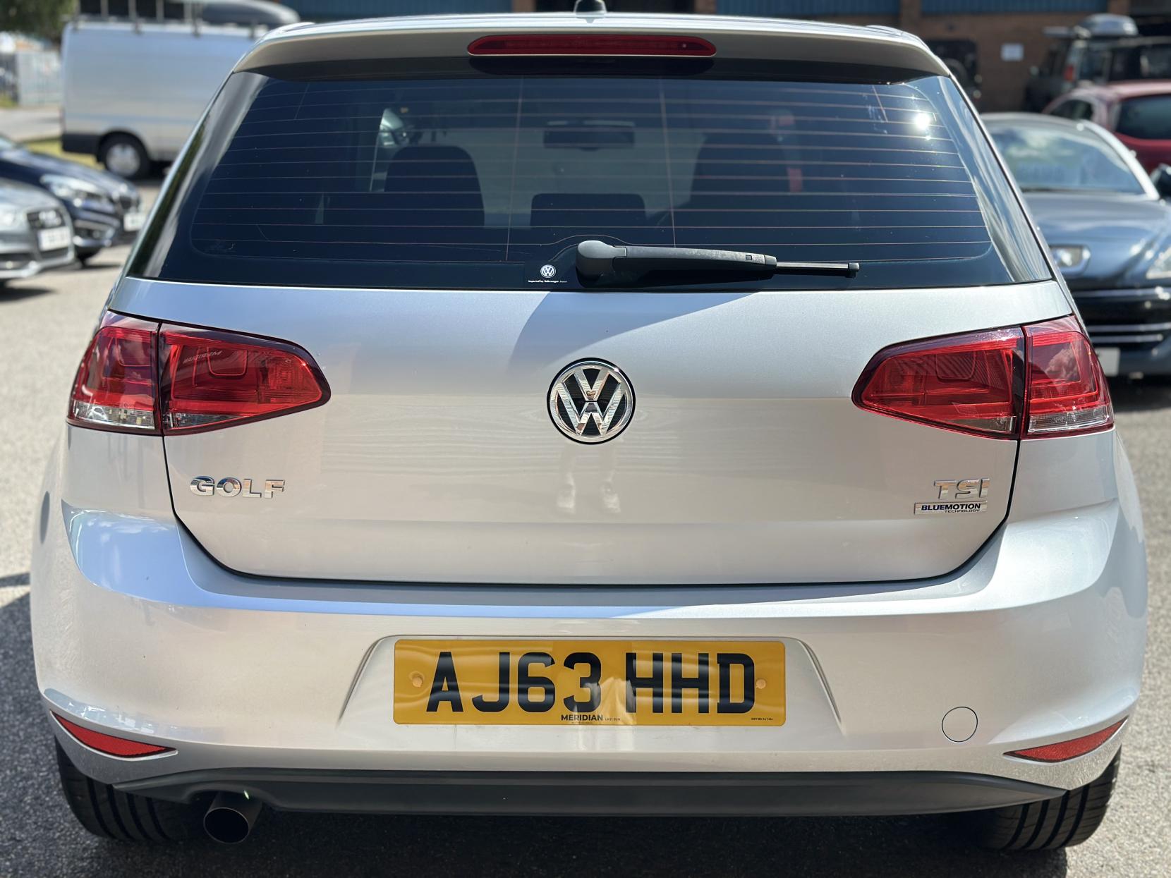 Volkswagen Golf 1.2 TSI BlueMotion Tech S Hatchback 5dr Petrol DSG Euro 5 (s/s) (105 ps)