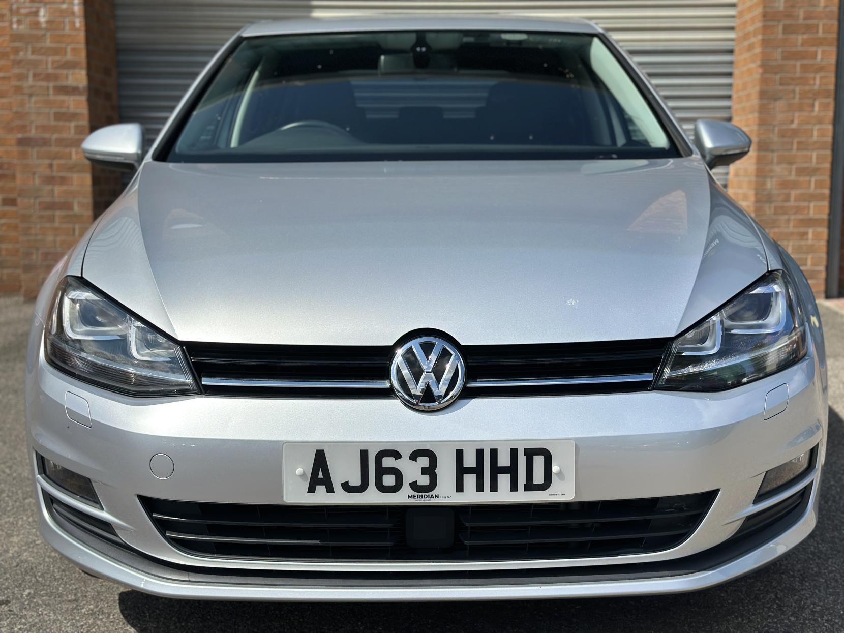 Volkswagen Golf 1.2 TSI BlueMotion Tech S Hatchback 5dr Petrol DSG Euro 5 (s/s) (105 ps)