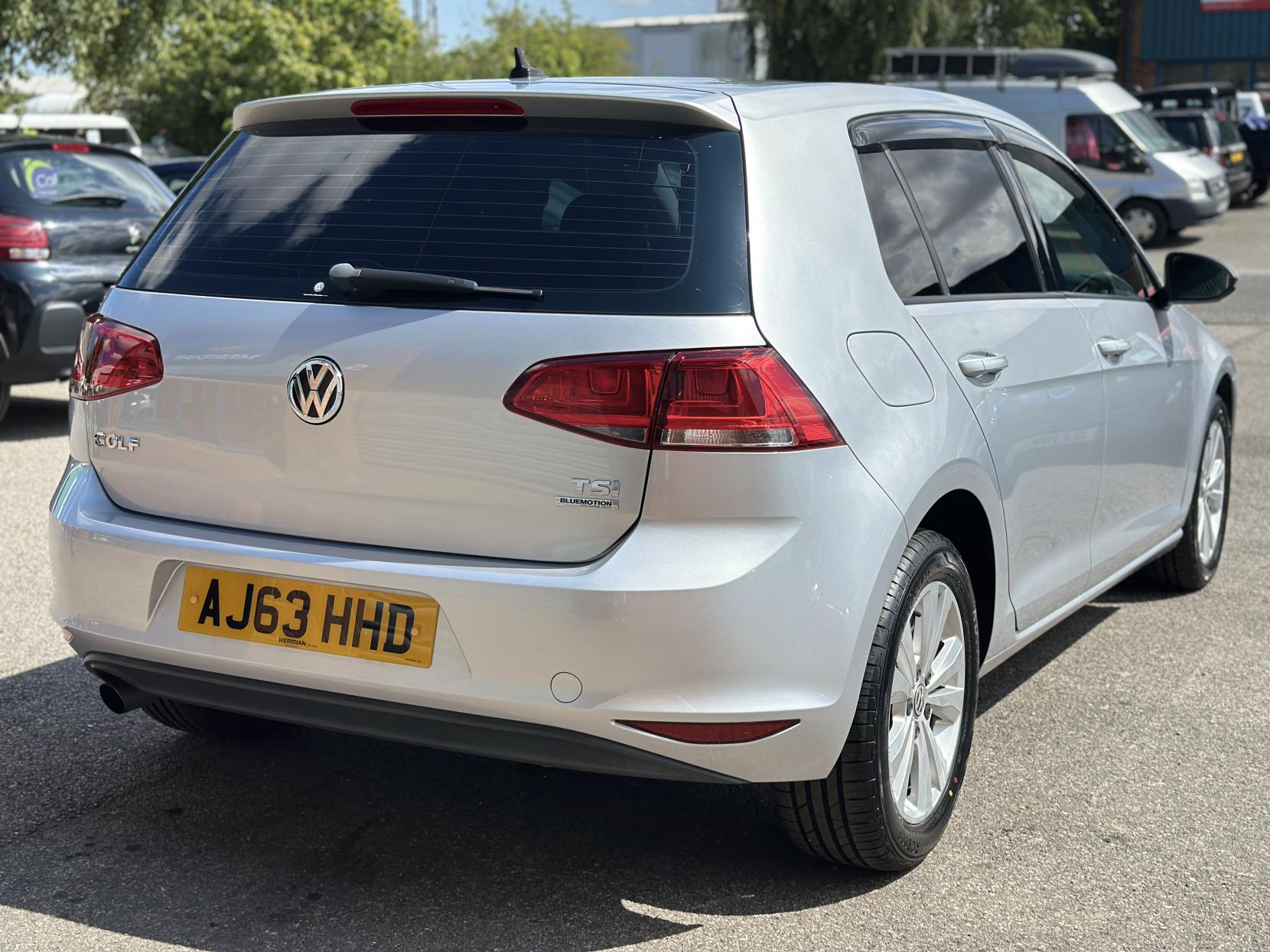 Volkswagen Golf 1.2 TSI BlueMotion Tech S Hatchback 5dr Petrol DSG Euro 5 (s/s) (105 ps)