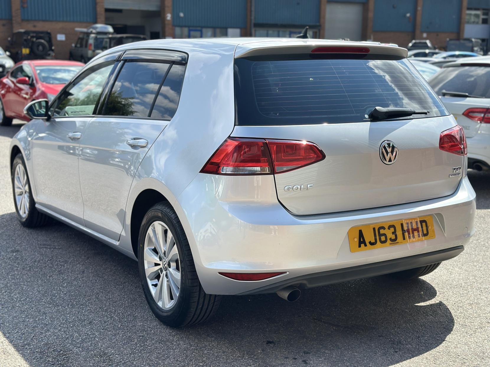 Volkswagen Golf 1.2 TSI BlueMotion Tech S Hatchback 5dr Petrol DSG Euro 5 (s/s) (105 ps)