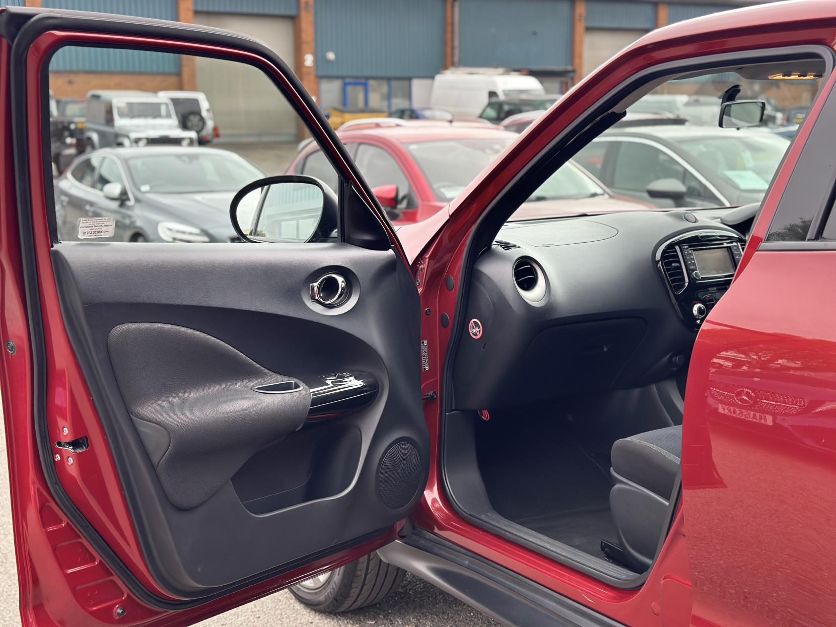 Nissan Juke 1.6 n-tec SUV 5dr Petrol Manual Euro 5 (17in Alloy) (117 ps)