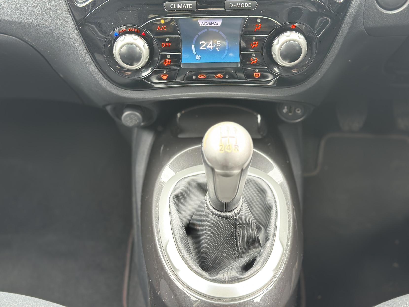 Nissan Juke 1.6 n-tec SUV 5dr Petrol Manual Euro 5 (17in Alloy) (117 ps)