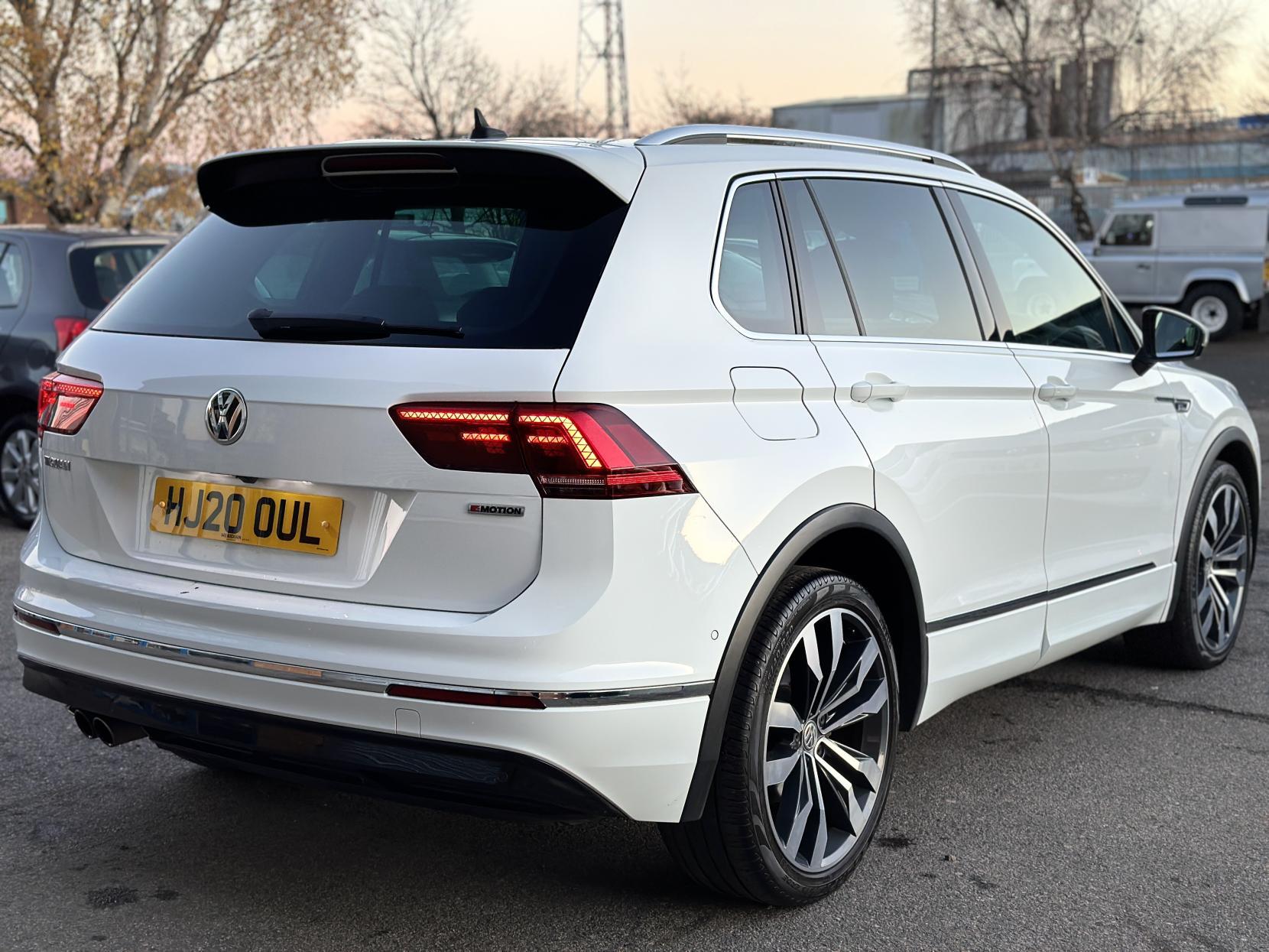 Volkswagen Tiguan 2.0 TDI R-Line Tech SUV 5dr Diesel DSG 4Motion Euro 6 (s/s) (190 ps)