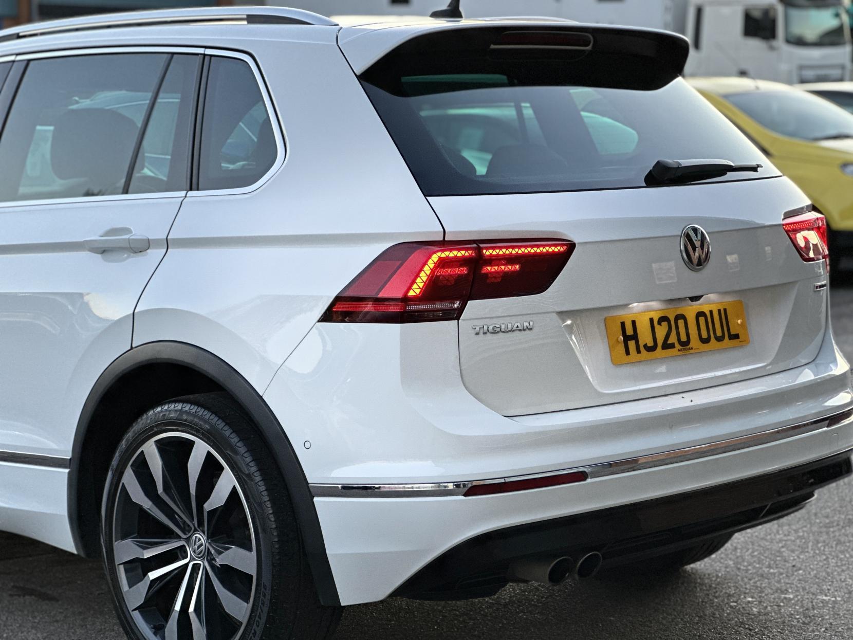 Volkswagen Tiguan 2.0 TDI R-Line Tech SUV 5dr Diesel DSG 4Motion Euro 6 (s/s) (190 ps)