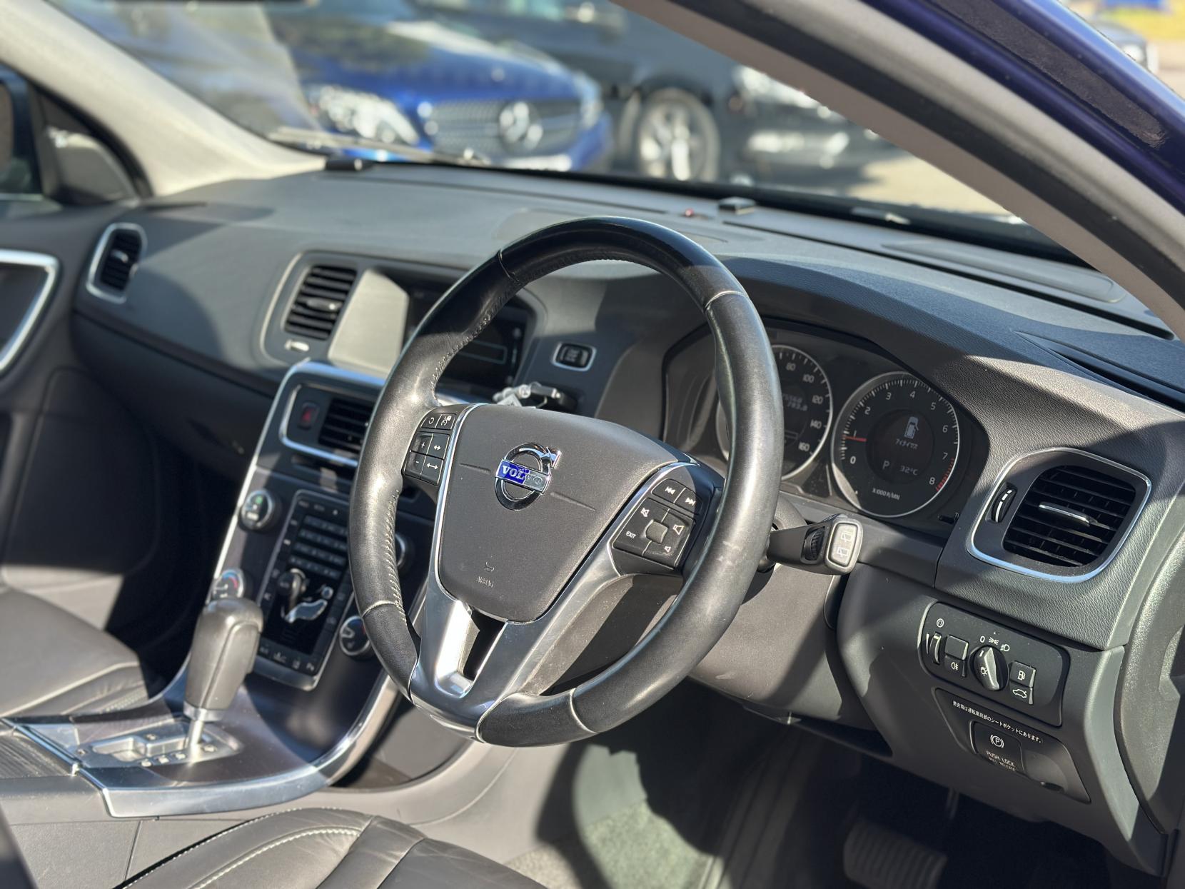 Volvo V60 1.6 Ocean Race Nav Estate (2010 - 2013)