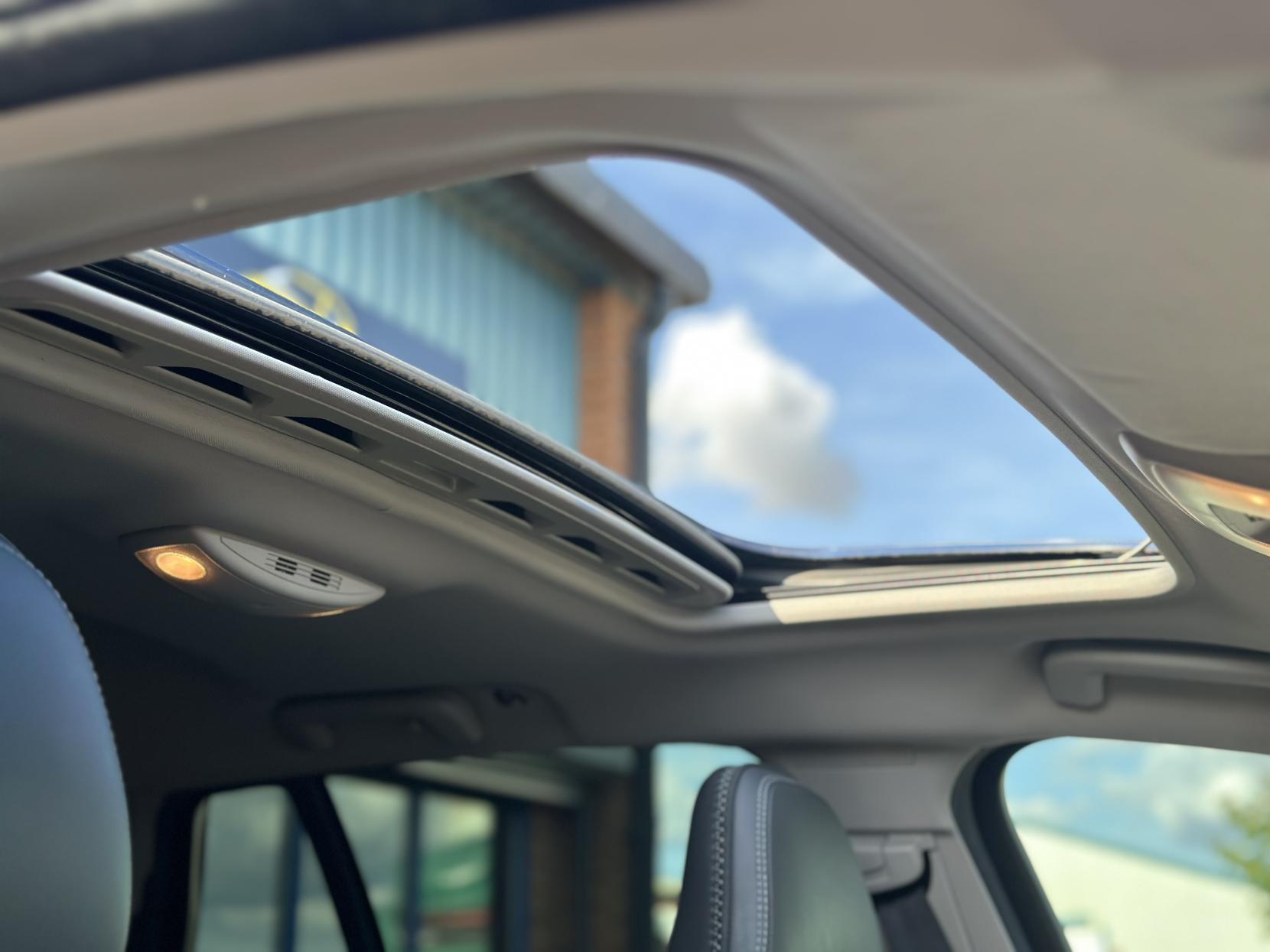 Volvo V60 1.6 Ocean Race Nav Estate (2010 - 2013)