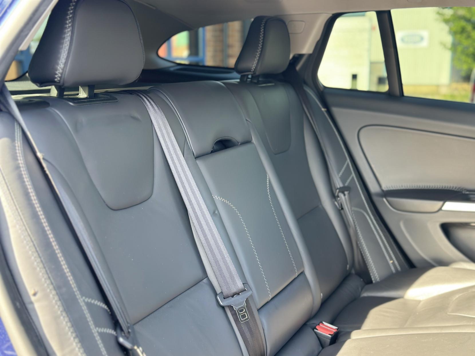 Volvo V60 1.6 Ocean Race Nav Estate (2010 - 2013)