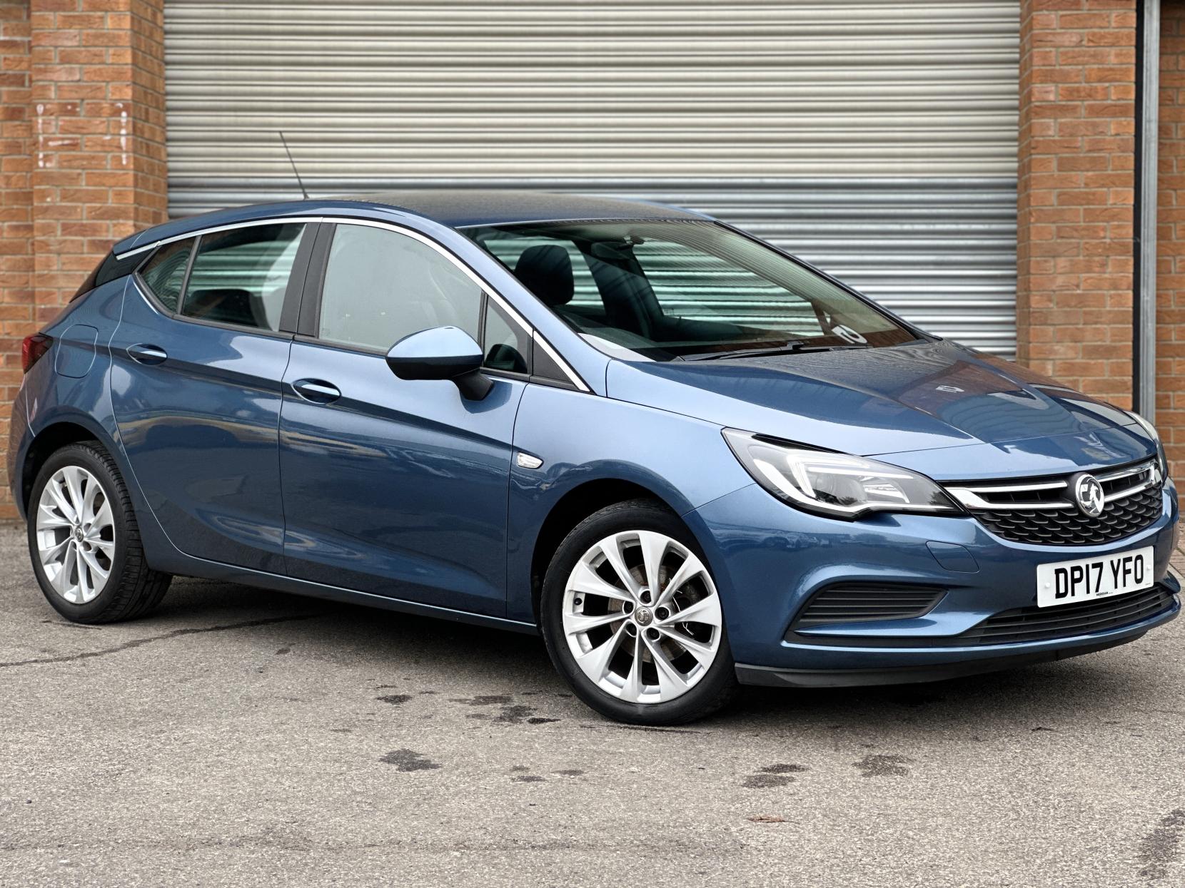 Vauxhall Astra 1.4i Design Hatchback 5dr Petrol Manual Euro 6 (100 ps)