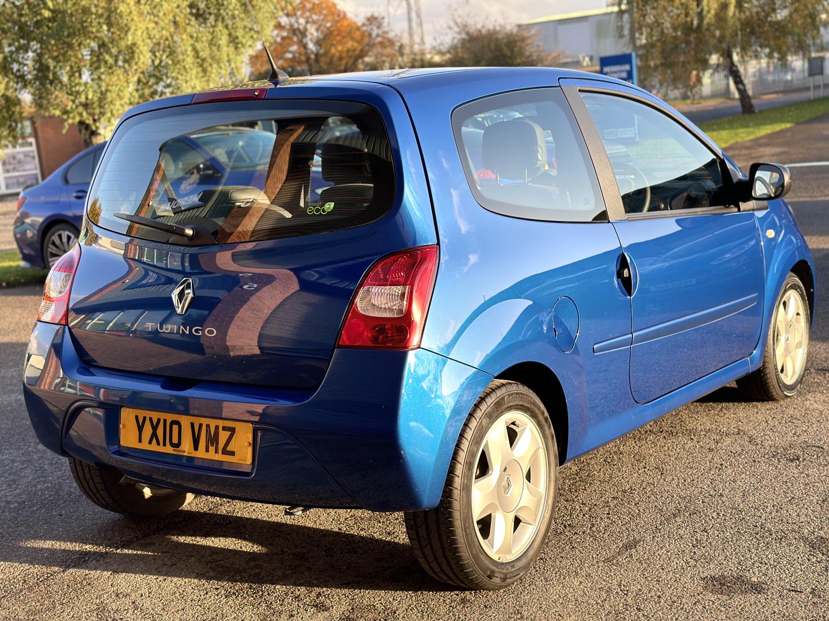 Renault Twingo 1.2 16V Dynamique Hatchback 3dr Petrol Manual Euro 4 (75 ps)