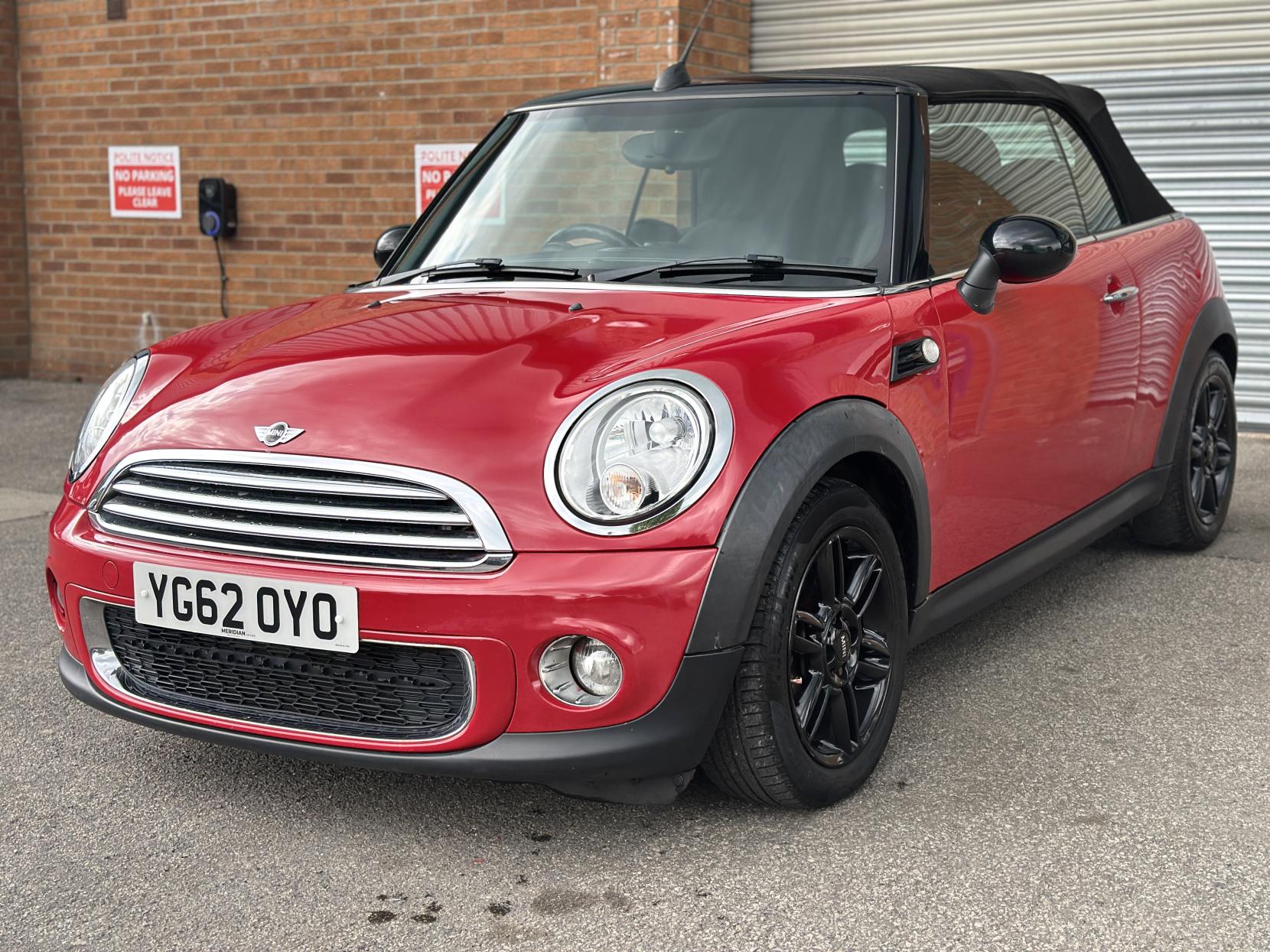MINI Convertible 1.6 Cooper D Convertible 2dr Diesel Manual Euro 5 (s/s) (112 ps)