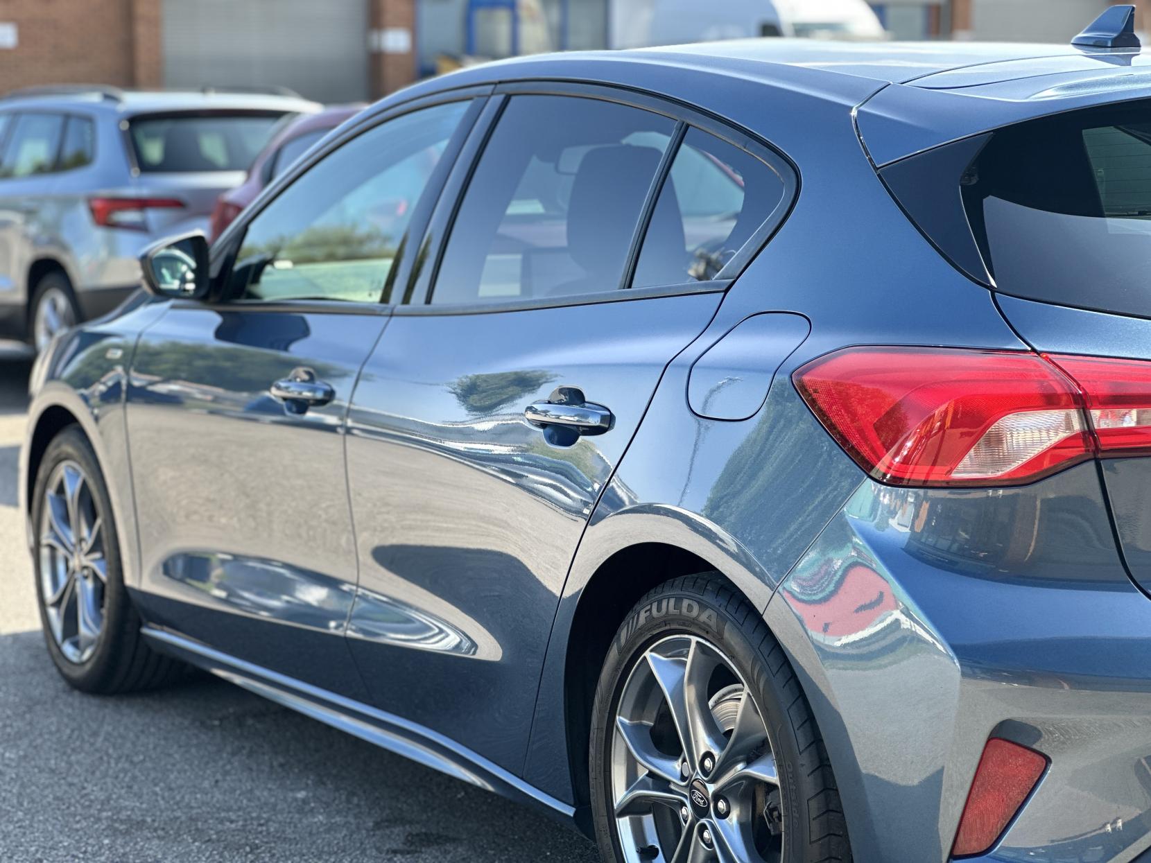 Ford Focus 1.5 EcoBlue ST-Line Hatchback 5dr Diesel Manual Euro 6 (s/s) (120 ps)