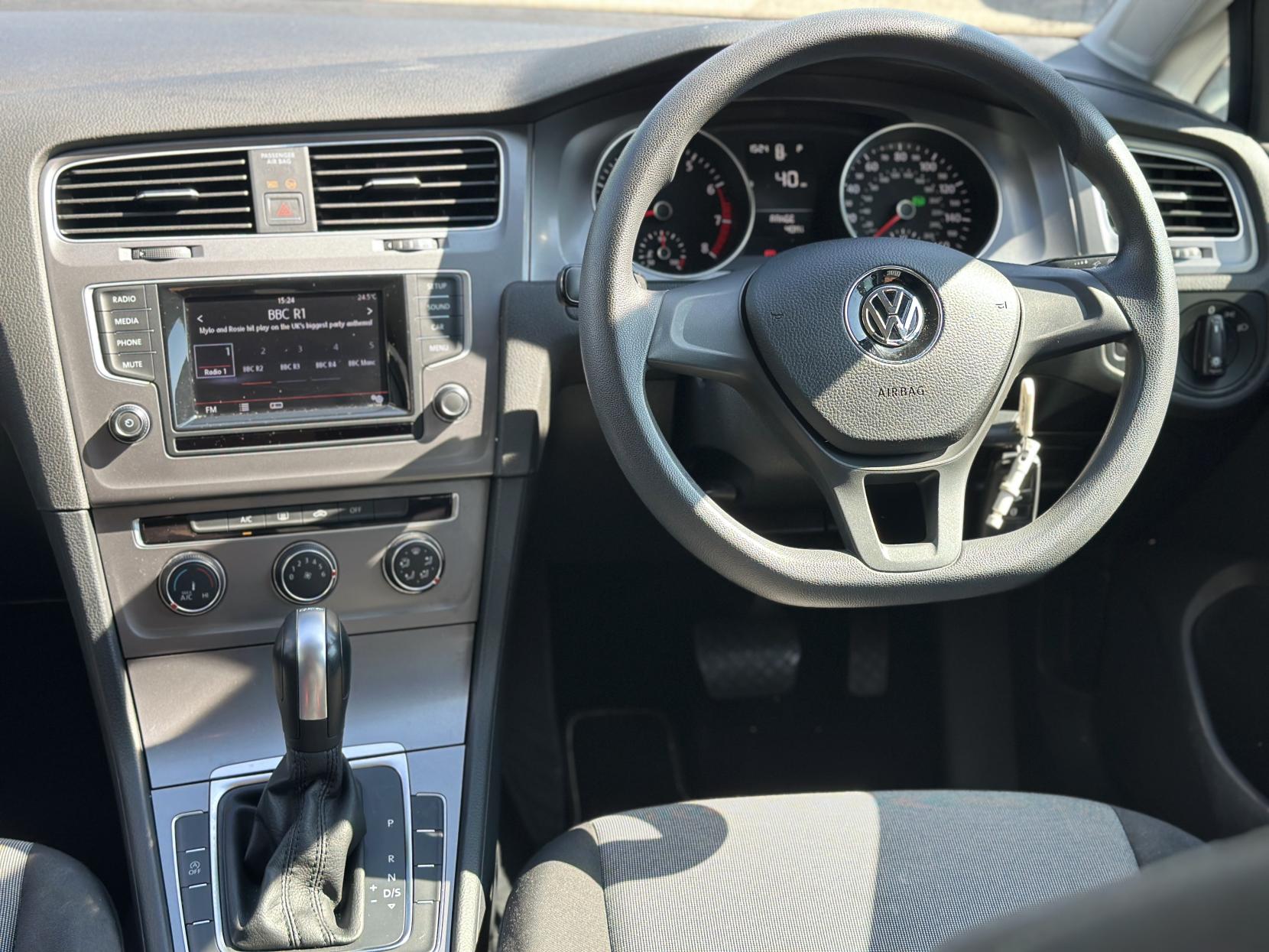 Volkswagen Golf 1.4 TSI BlueMotion Tech S Hatchback 5dr Petrol DSG Euro 5 (s/s) (122 ps)