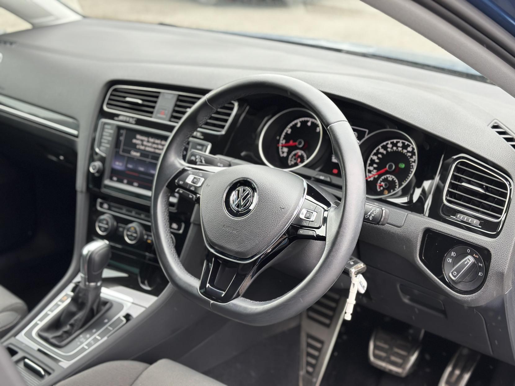 Volkswagen Golf 1.4 TSI BlueMotion Tech S Estate 5dr Petrol DSG Euro 5 (s/s) (122 ps)