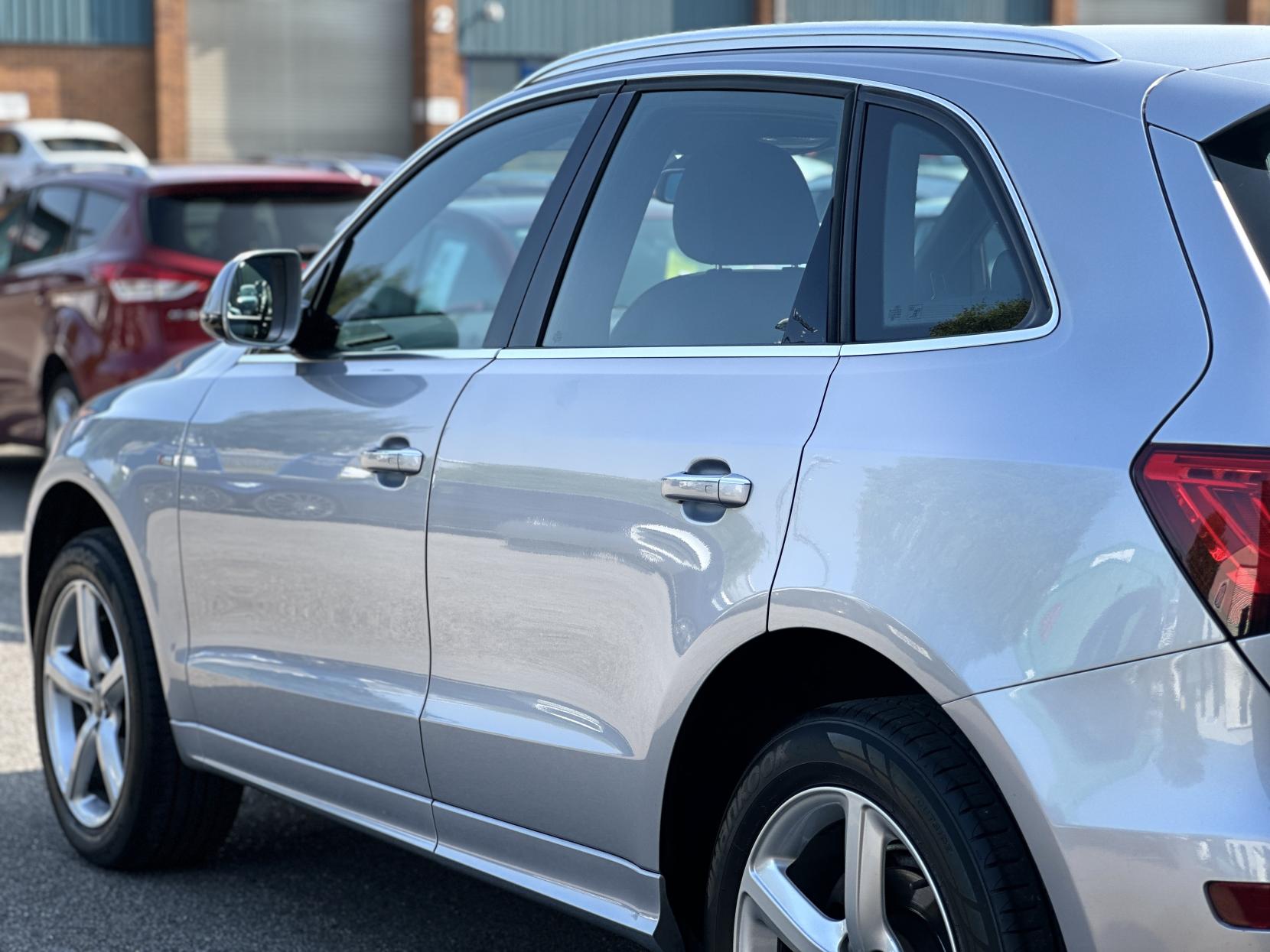 Audi Q5 2.0 TDI S line SUV 5dr Diesel S Tronic quattro Euro 6 (s/s) (190 ps)