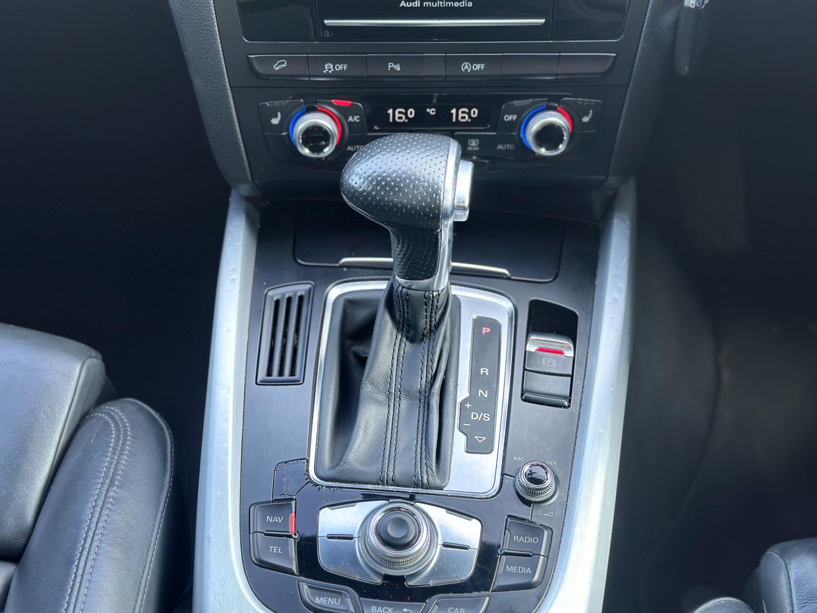 Audi Q5 2.0 TDI S line SUV 5dr Diesel S Tronic quattro Euro 6 (s/s) (190 ps)