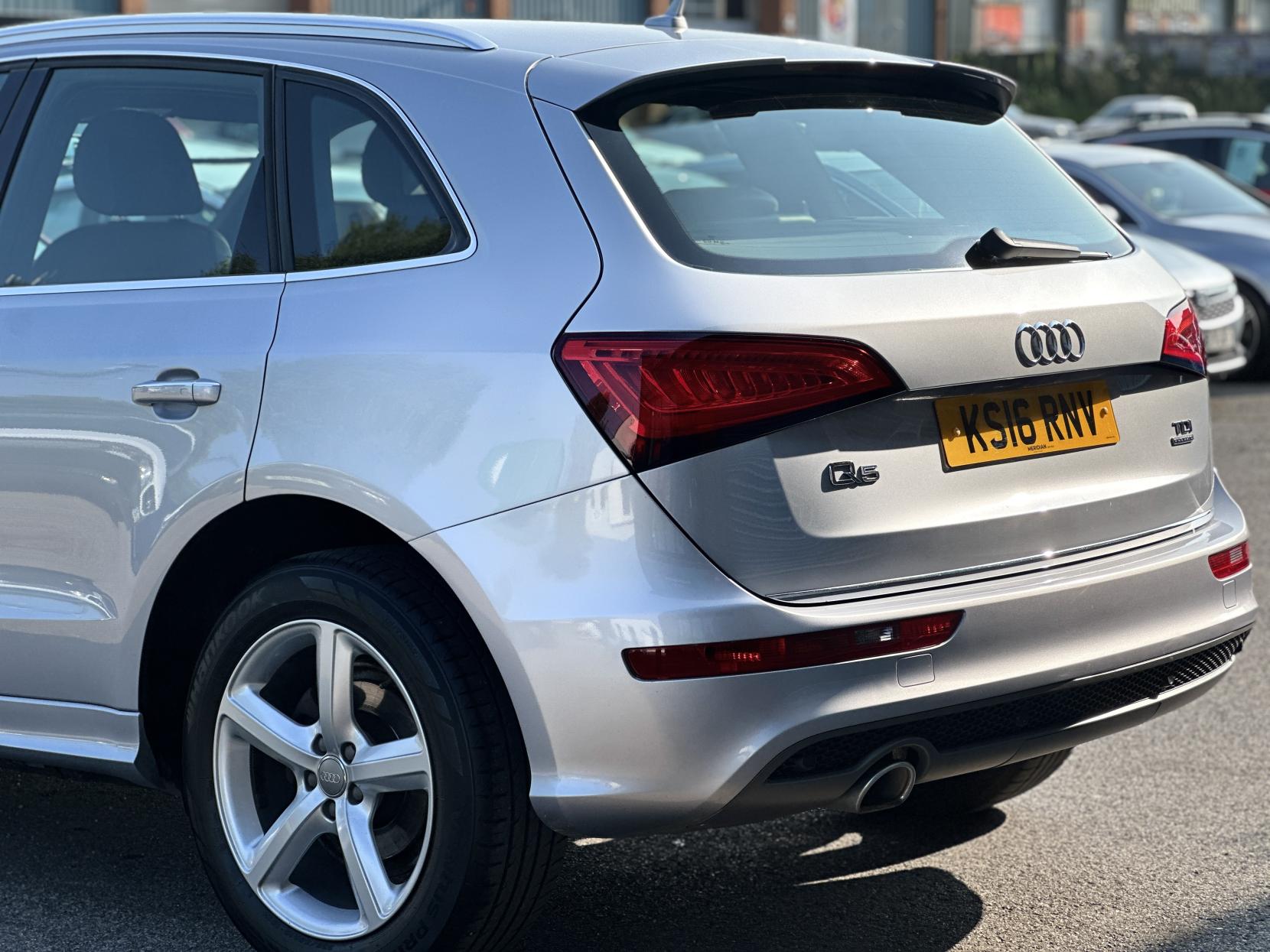 Audi Q5 2.0 TDI S line SUV 5dr Diesel S Tronic quattro Euro 6 (s/s) (190 ps)