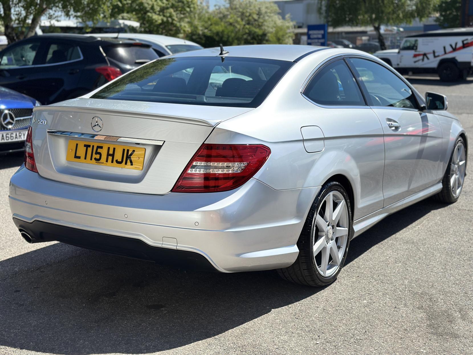 Mercedes-Benz C Class 2.1 C220 CDI AMG Sport Edition Coupe 2dr Diesel G-Tronic+ Euro 5 (s/s) (170 ps)