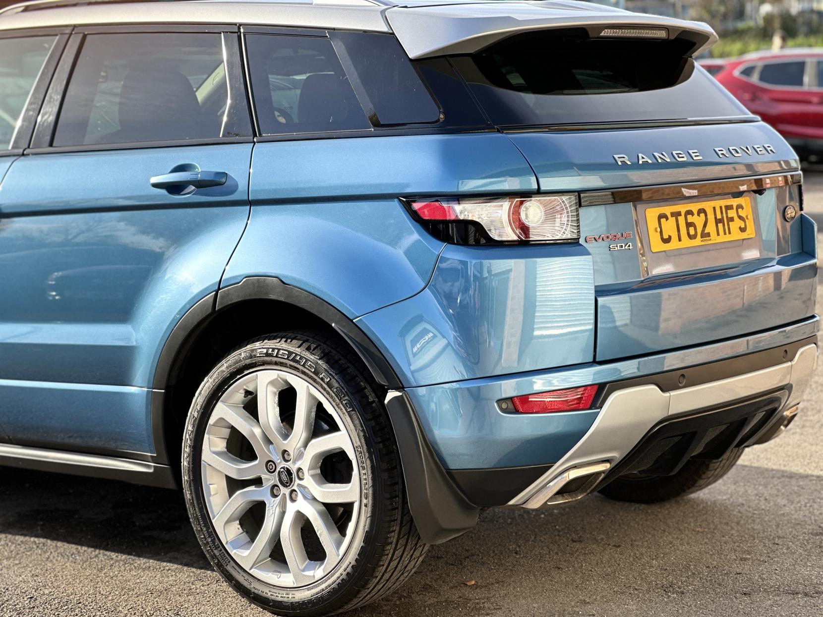 Land Rover Range Rover Evoque 2.2 SD4 Dynamic SUV 5dr Diesel Auto 4WD Euro 5 (190 ps)