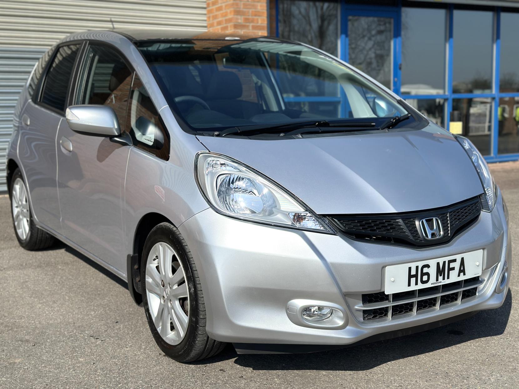Honda Jazz 1.4 i-VTEC EX Hatchback 5dr Petrol CVT Euro 5 (99 ps)